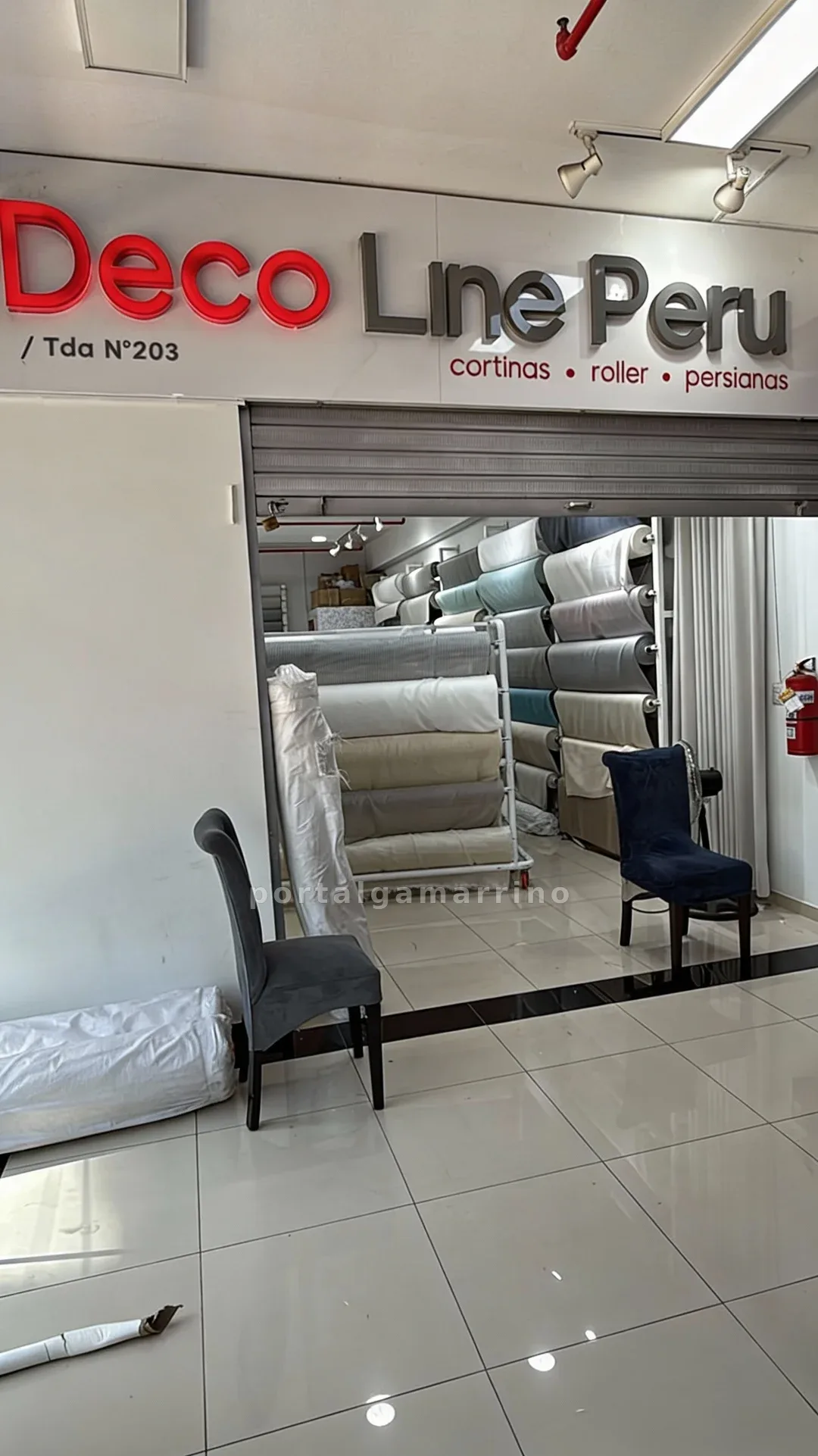 Tienda enfocada en cortinas — Galería Multiplaza
