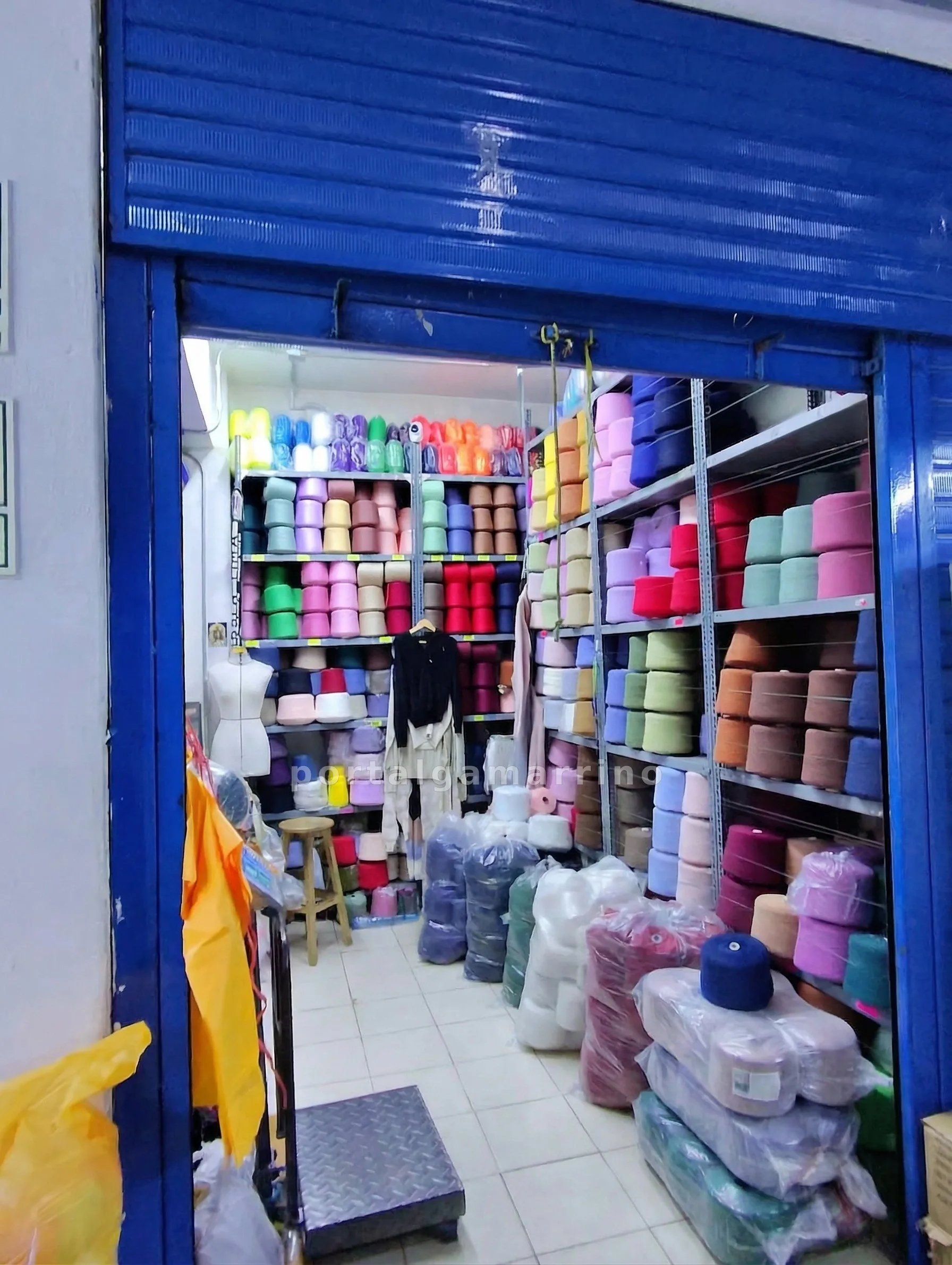 Tienda de Hilos y Conos para Tejido · Insumos para confección · Hilos/Cintas — foto 2