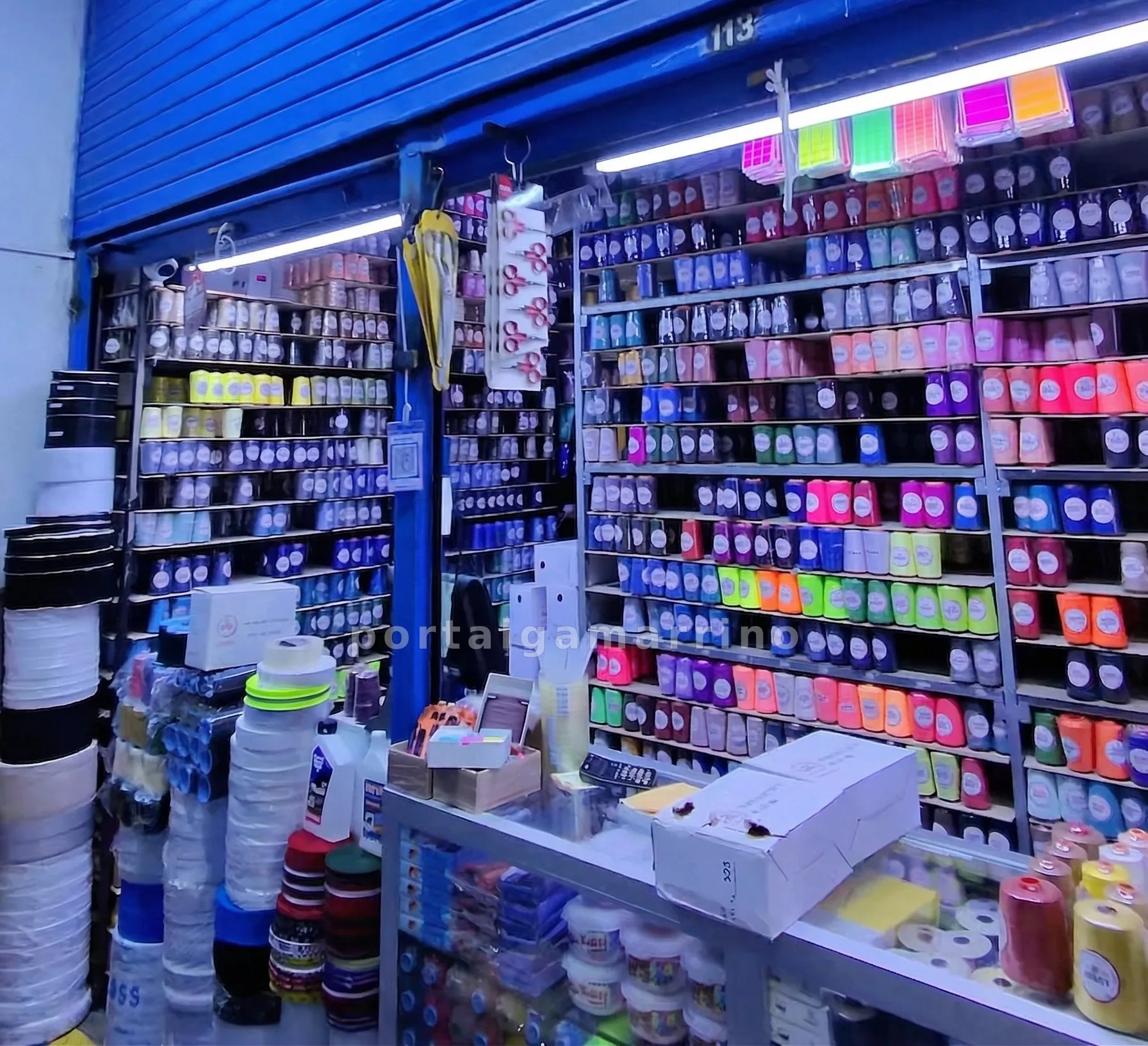 Tienda de Avíos Textiles y Elastizados · Insumos para confección · Hilos/Cintas — foto 2