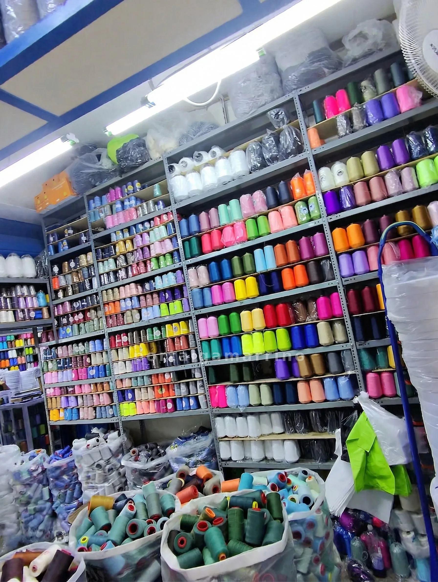 Tienda de Hilos de Confección y Cordón Twill · Insumos para confección · Hilos/Cintas — foto 2
