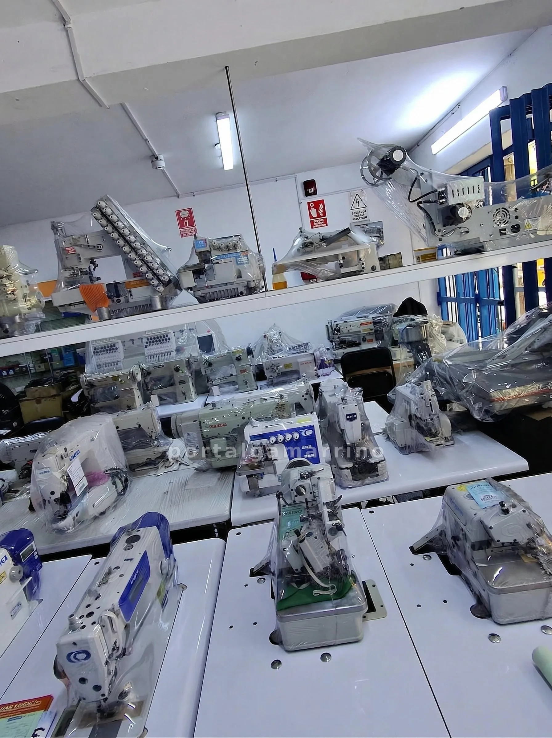 Tienda de máquinas de coser industriales y bordadoras — Av Isabel la Católica 1476