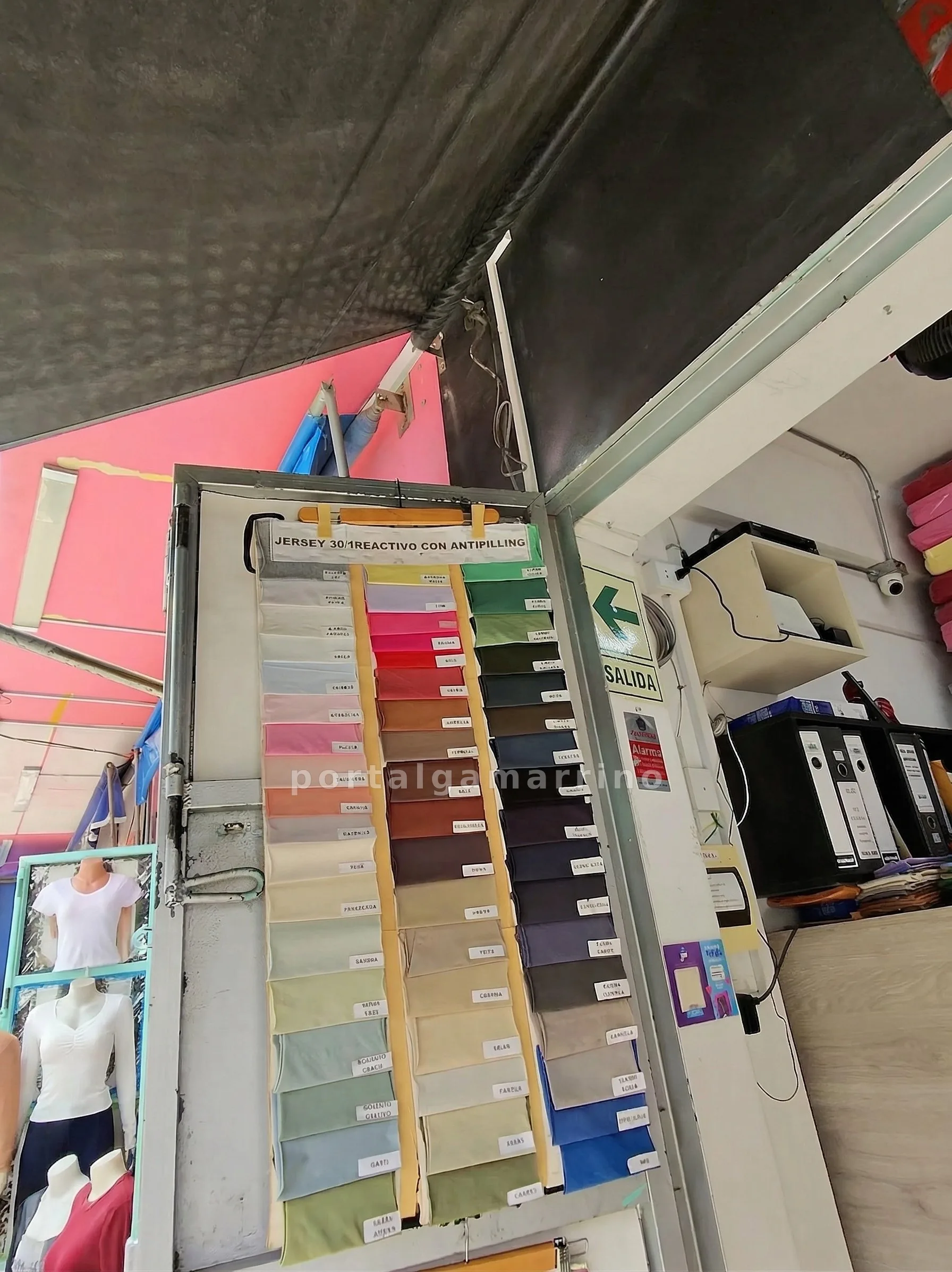 Tienda de telas de punto y gamuza · Telas · Tejido de Punto — foto 2