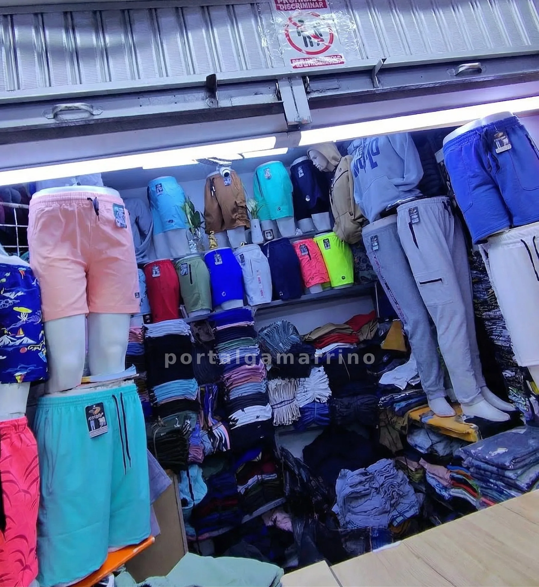 Tienda de Shorts, Bermudas y Buzos · Ropa y Moda · Ropa de baño — foto 2
