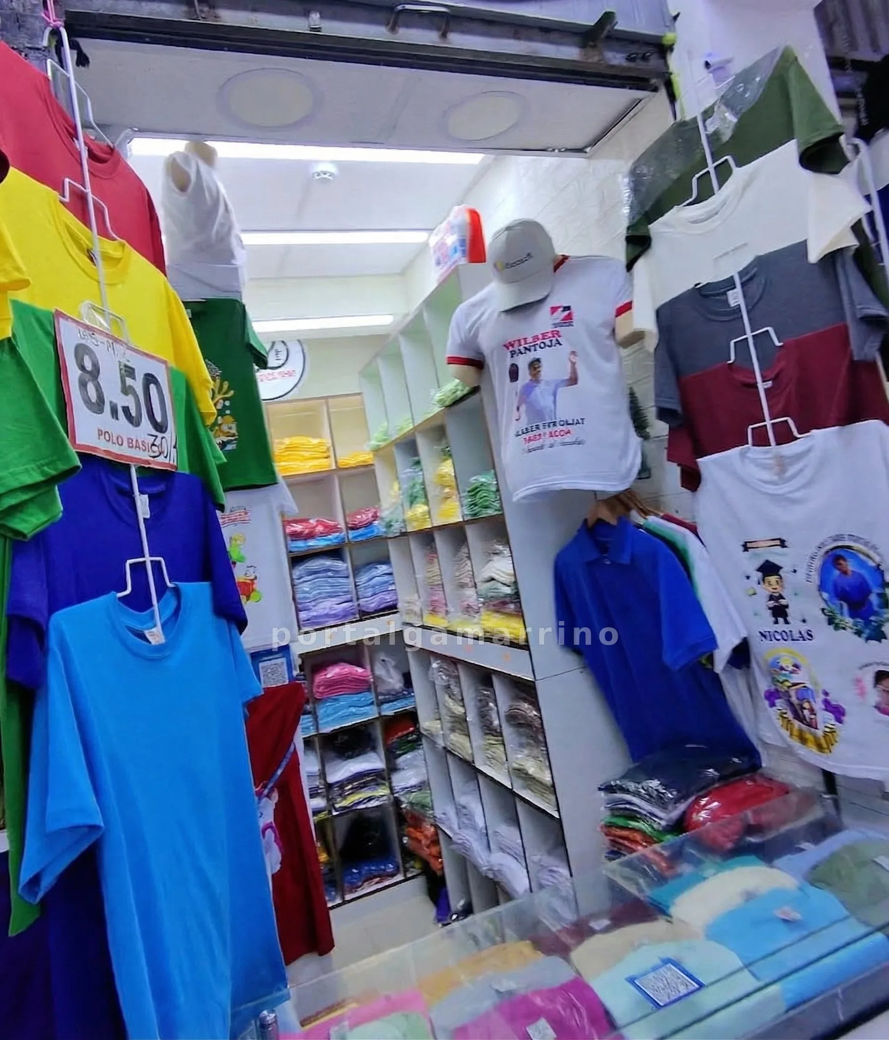 Tienda de Polos Básicos y Estampados — Galería Aviación