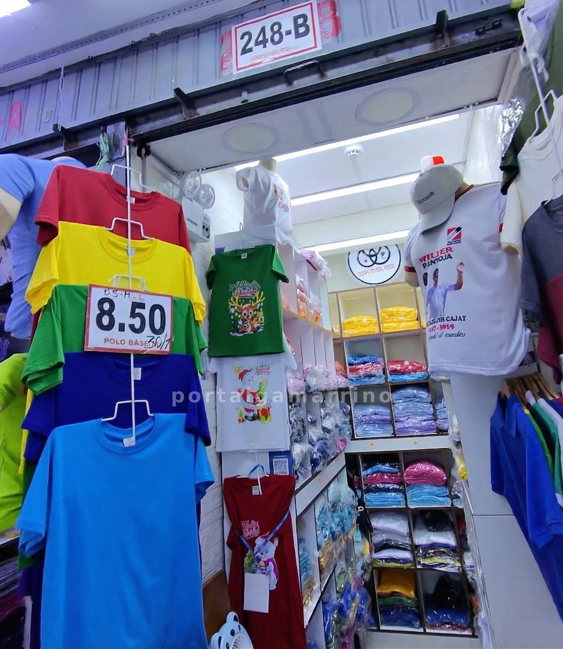 Tienda de Polos Básicos y Estampados · Merchandising · Polos Básicos — foto 2