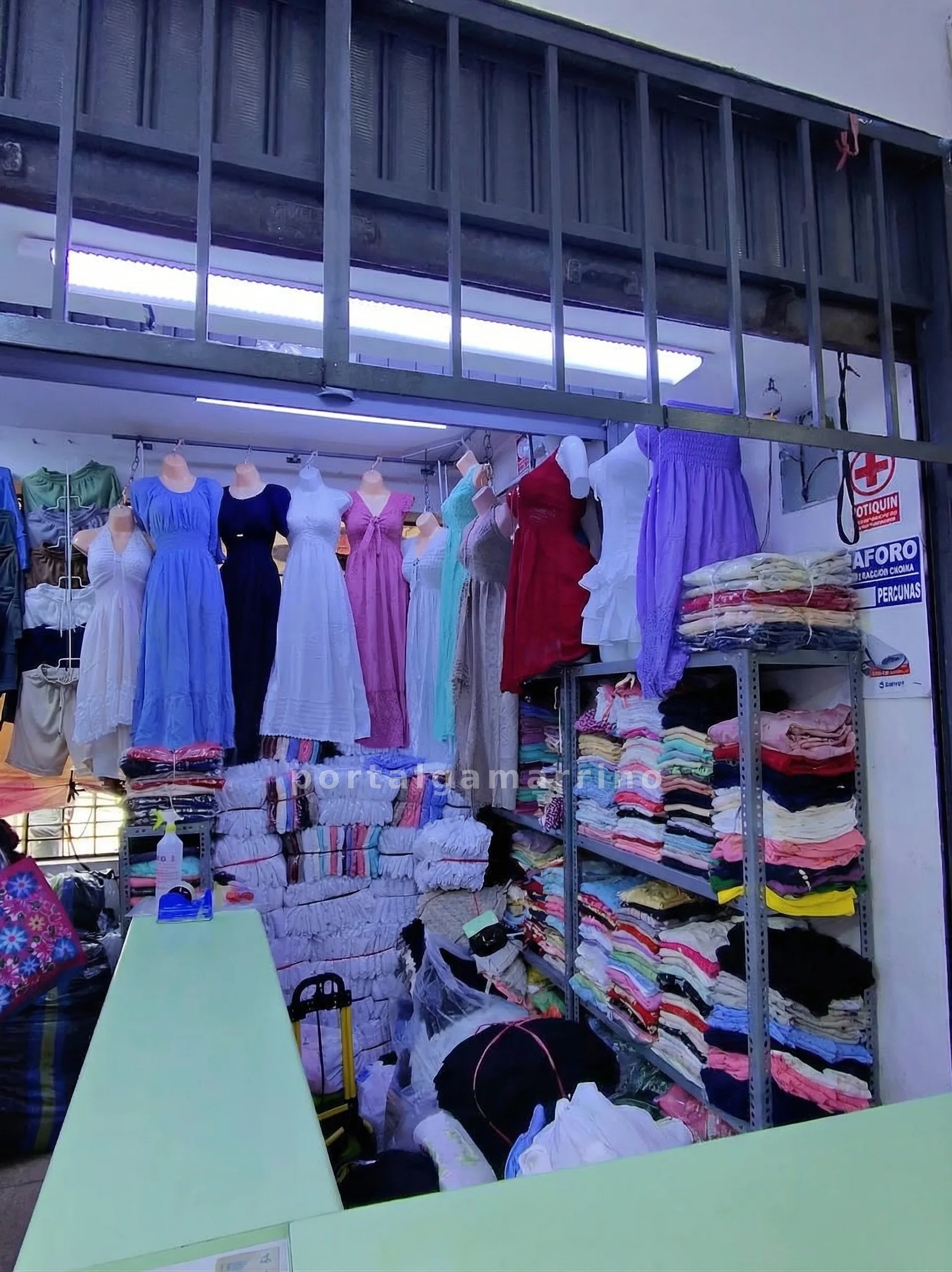 Tienda de vestidos y conjuntos tejidos para mujer · Ropa y Moda · Ropa para mujer — foto 1