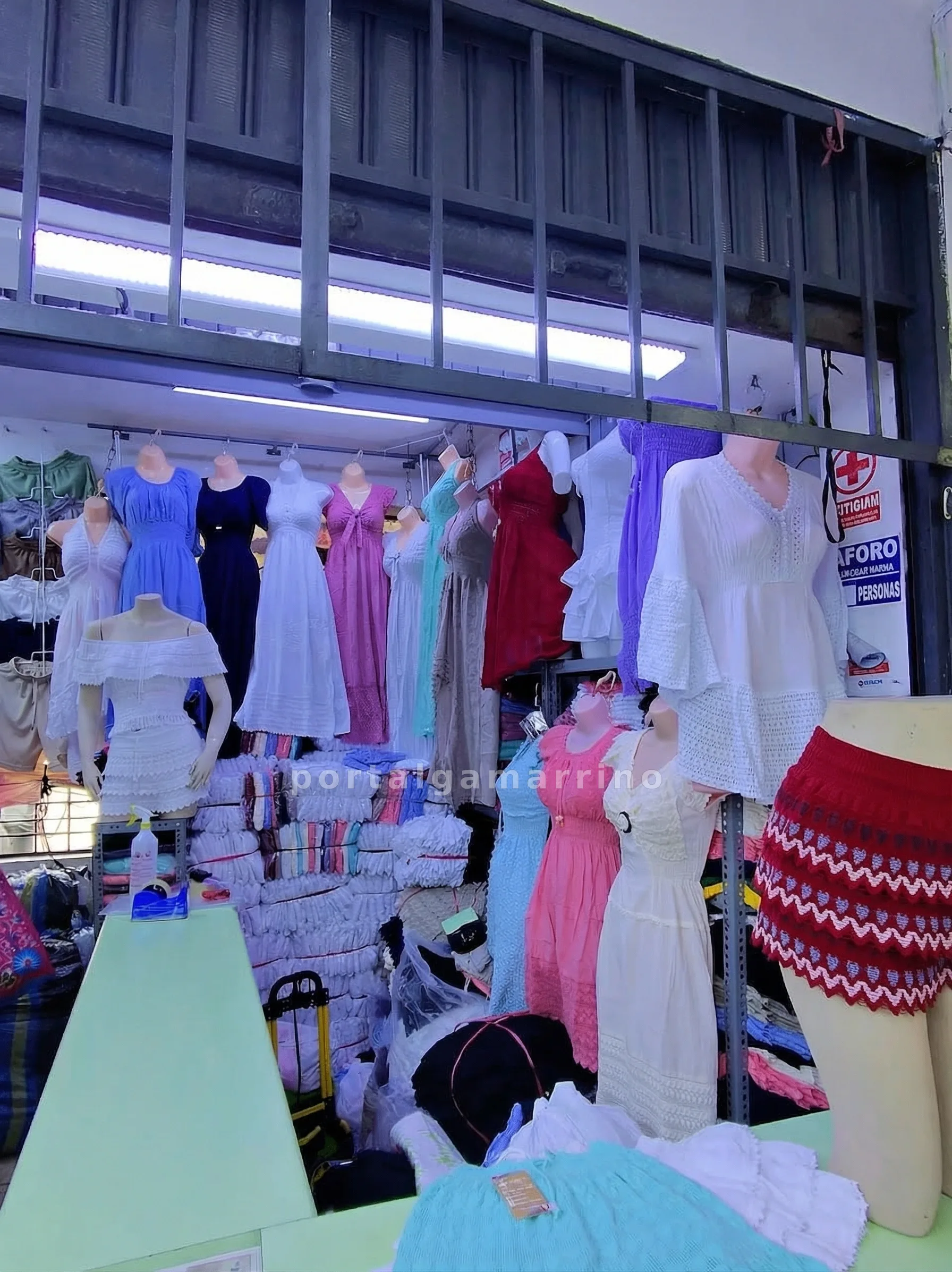 Tienda de vestidos y conjuntos tejidos para mujer · Ropa y Moda · Ropa para mujer — foto 2