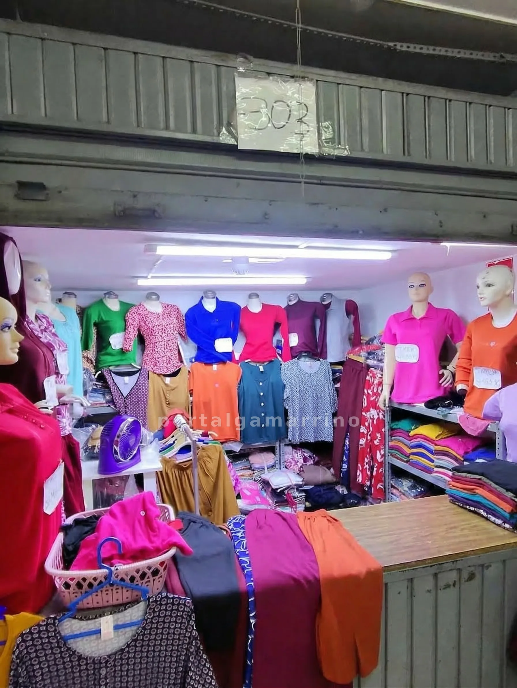 Tienda de ropa femenina casual y de hogar · Ropa y Moda · Ropa para mujer — foto 1