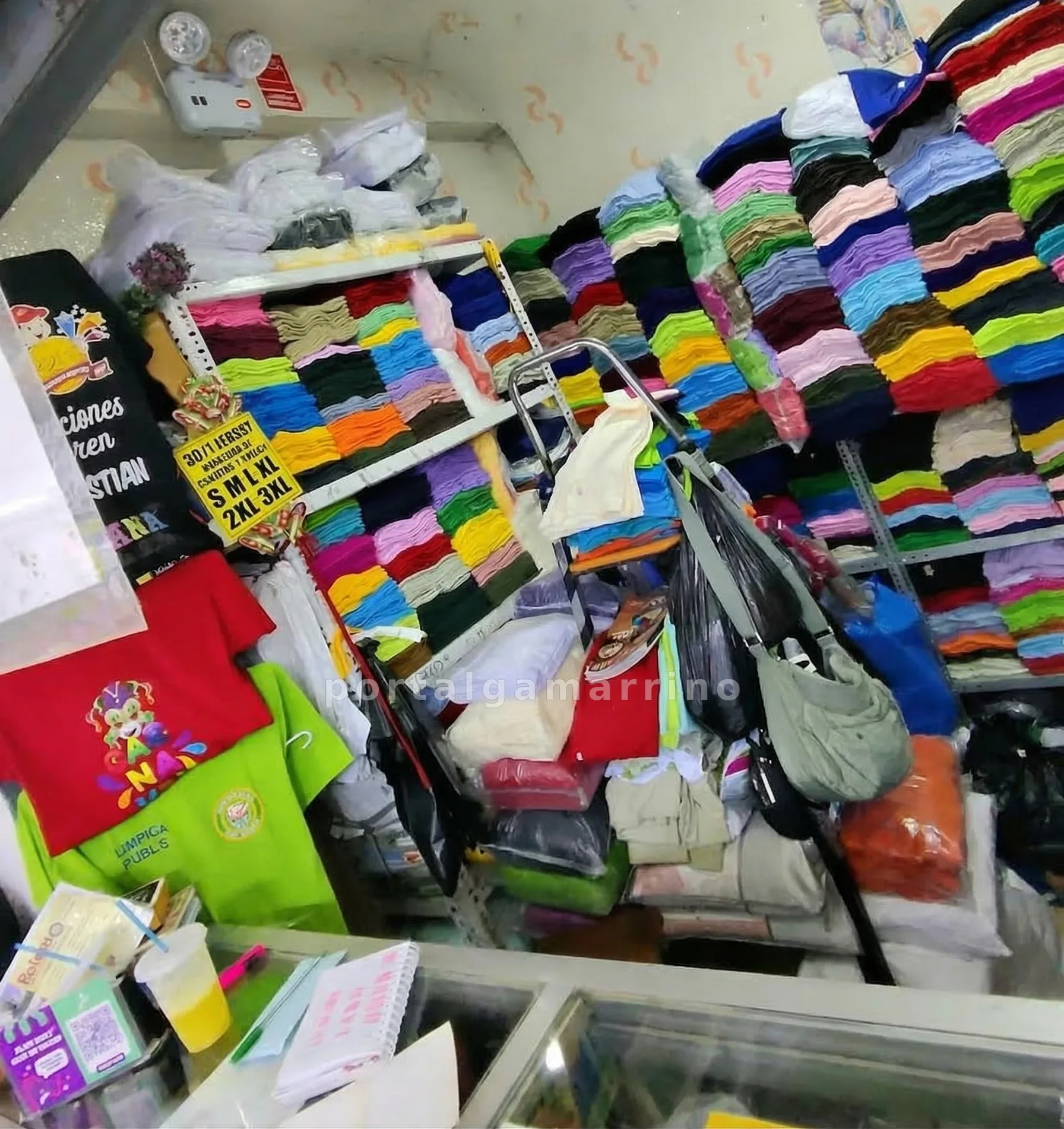 Tienda de Polos y Básicos al por Mayor · Ropa y Moda · Polos Básicos — foto 2