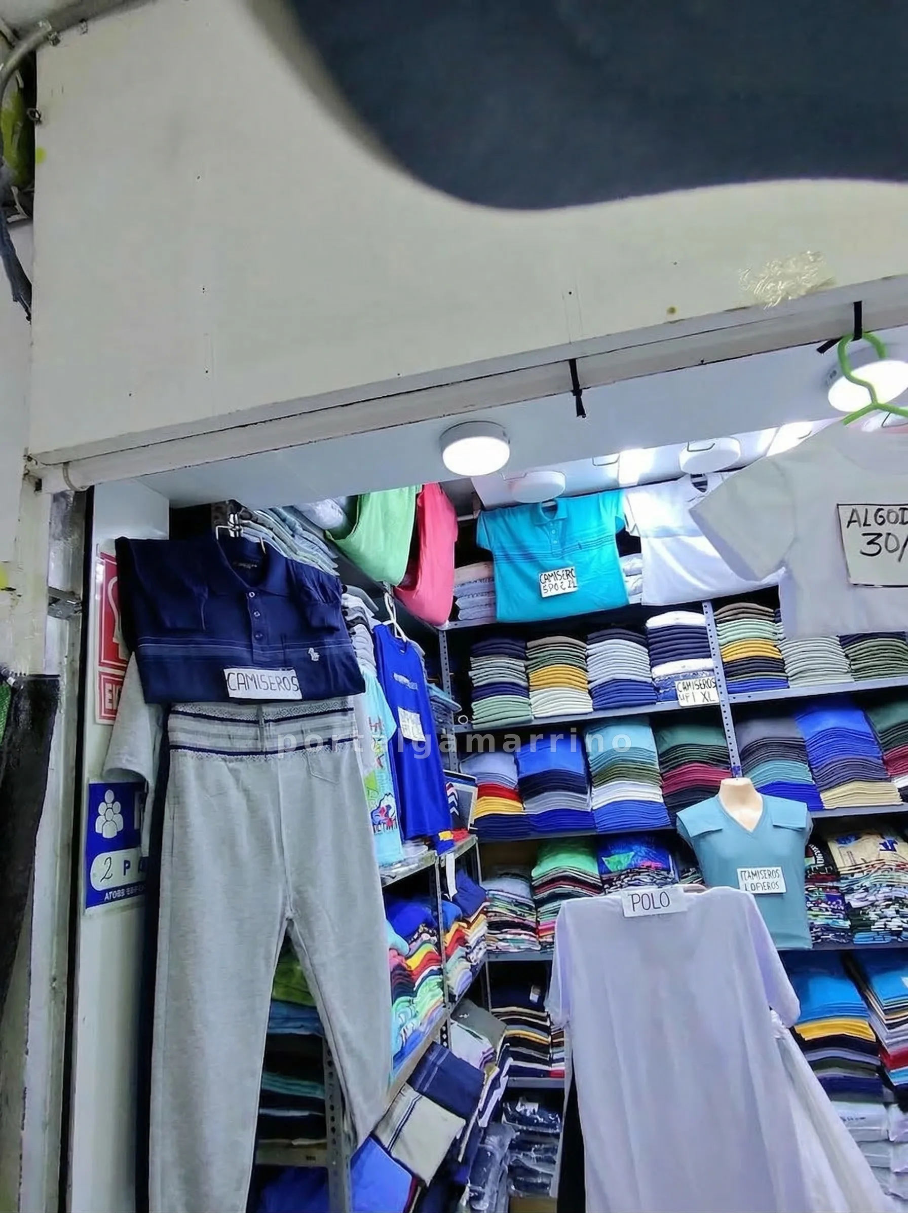 Tienda de Camiseros, Polos y Buzos para Hombre · Ropa y Moda · Ropa para hombre — foto 1