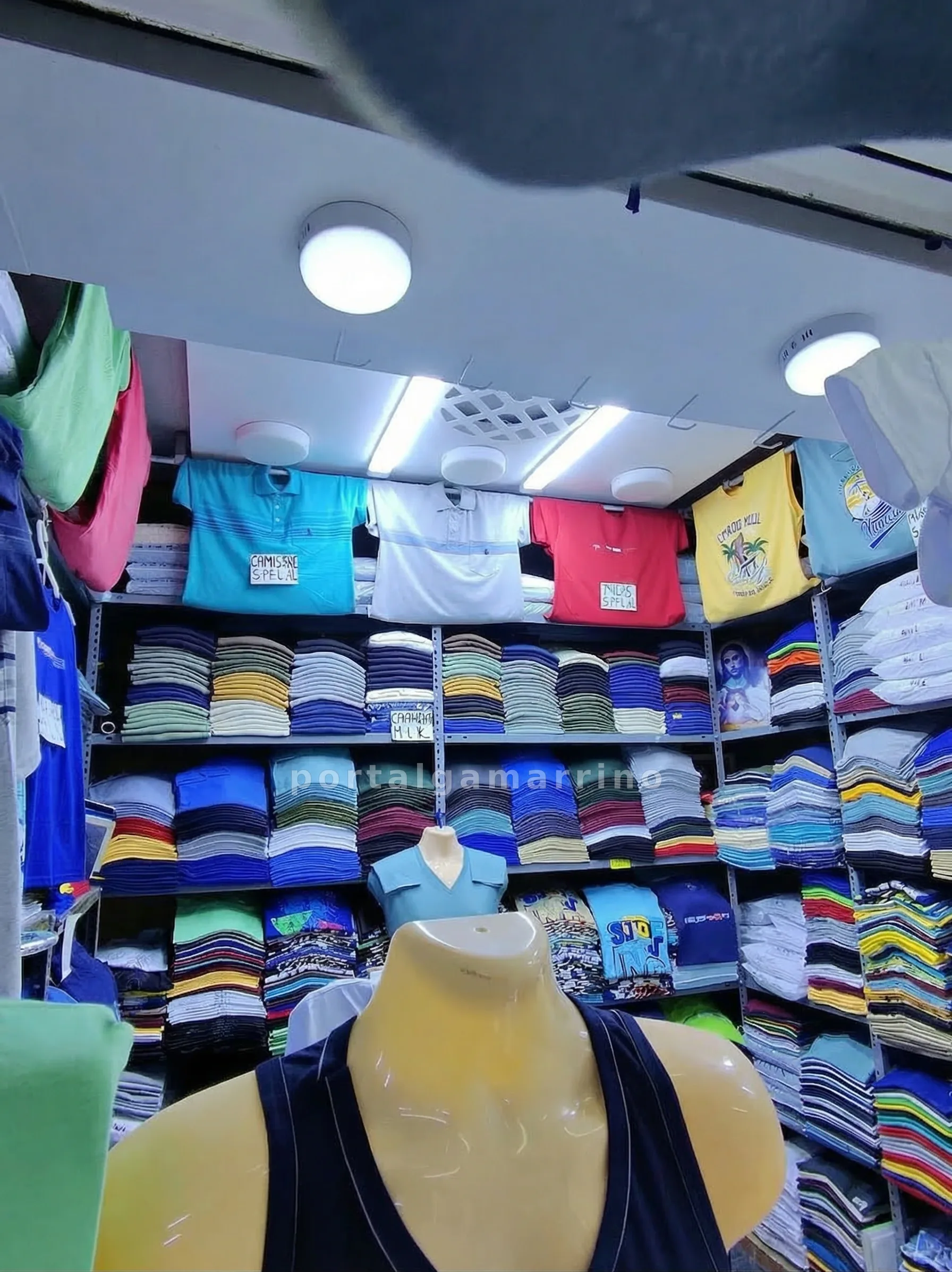 Tienda de Camiseros, Polos y Buzos para Hombre · Ropa y Moda · Ropa para hombre — foto 2