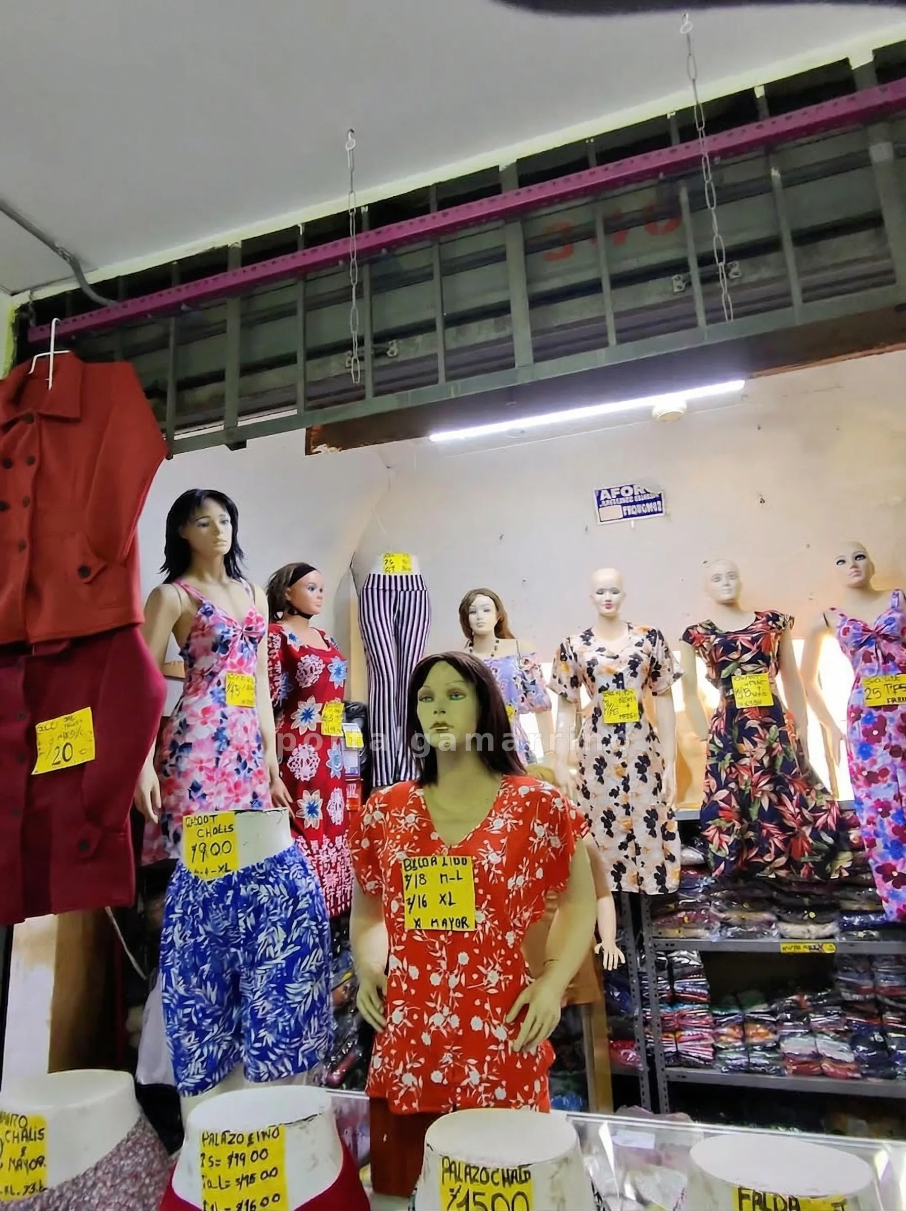 Tienda de vestidos, enterizos y faldas para mujer · Ropa y Moda · Ropa para mujer — foto 2