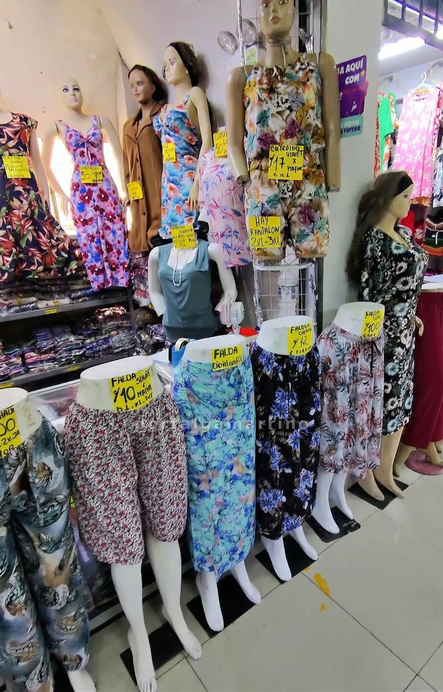 Tienda de vestidos, enterizos y faldas para mujer · Ropa y Moda · Ropa para mujer — foto 1