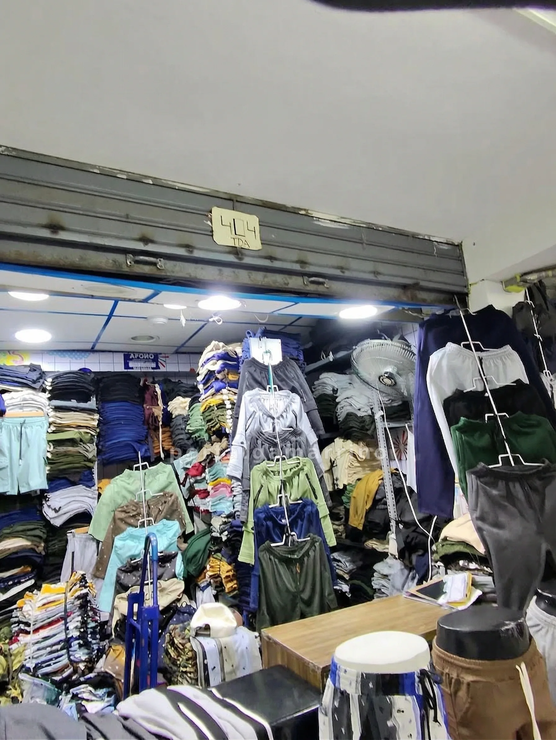 Tienda de Buzos, Shorts y Joggers · Ropa y Moda · Buzos y Shorts — foto 1