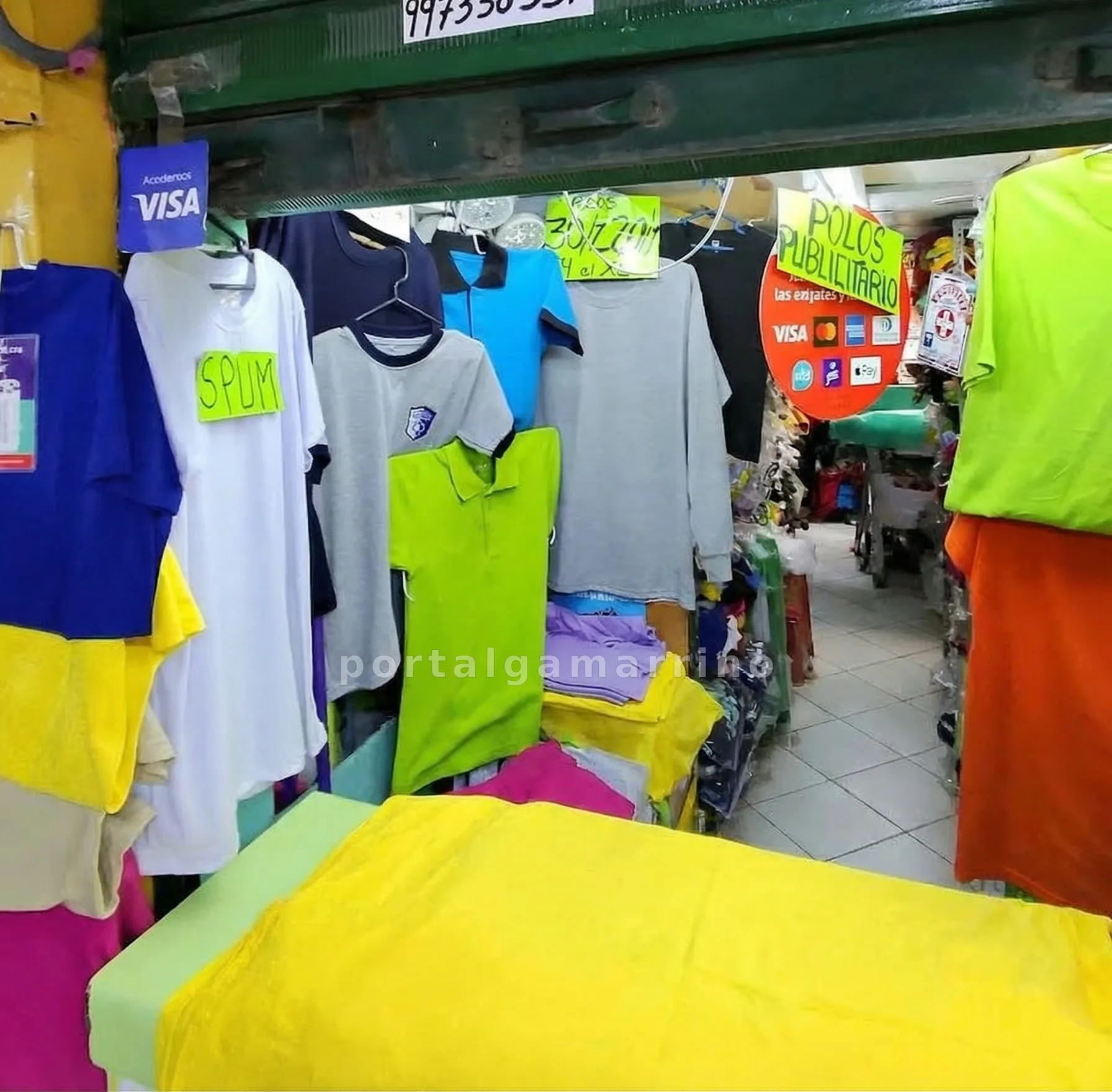 Tienda de Polos y Camiseros para publicidad — Galería Aviación
