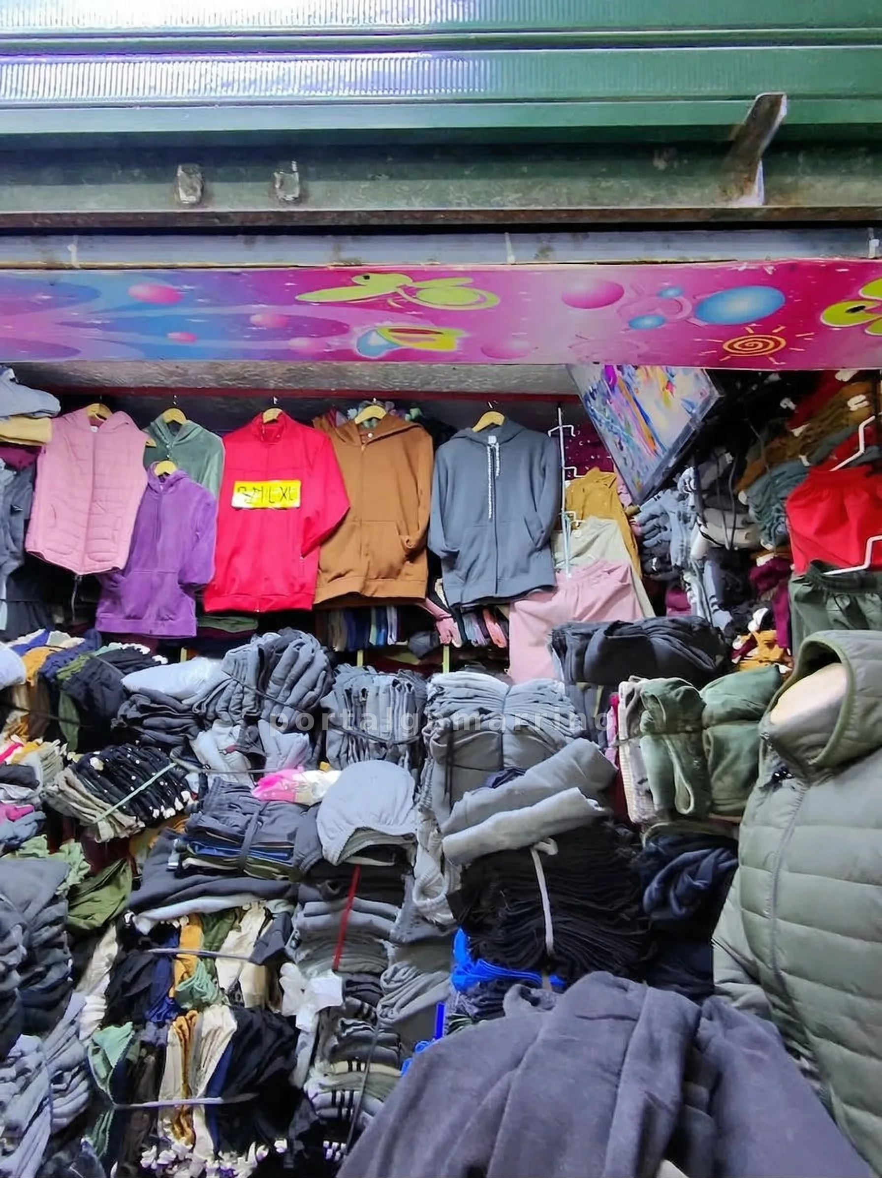 Tienda de Buzos, Poleras y Casacas Acolchadas · Ropa y Moda · Ropa para Hombre y Mujer — foto 3