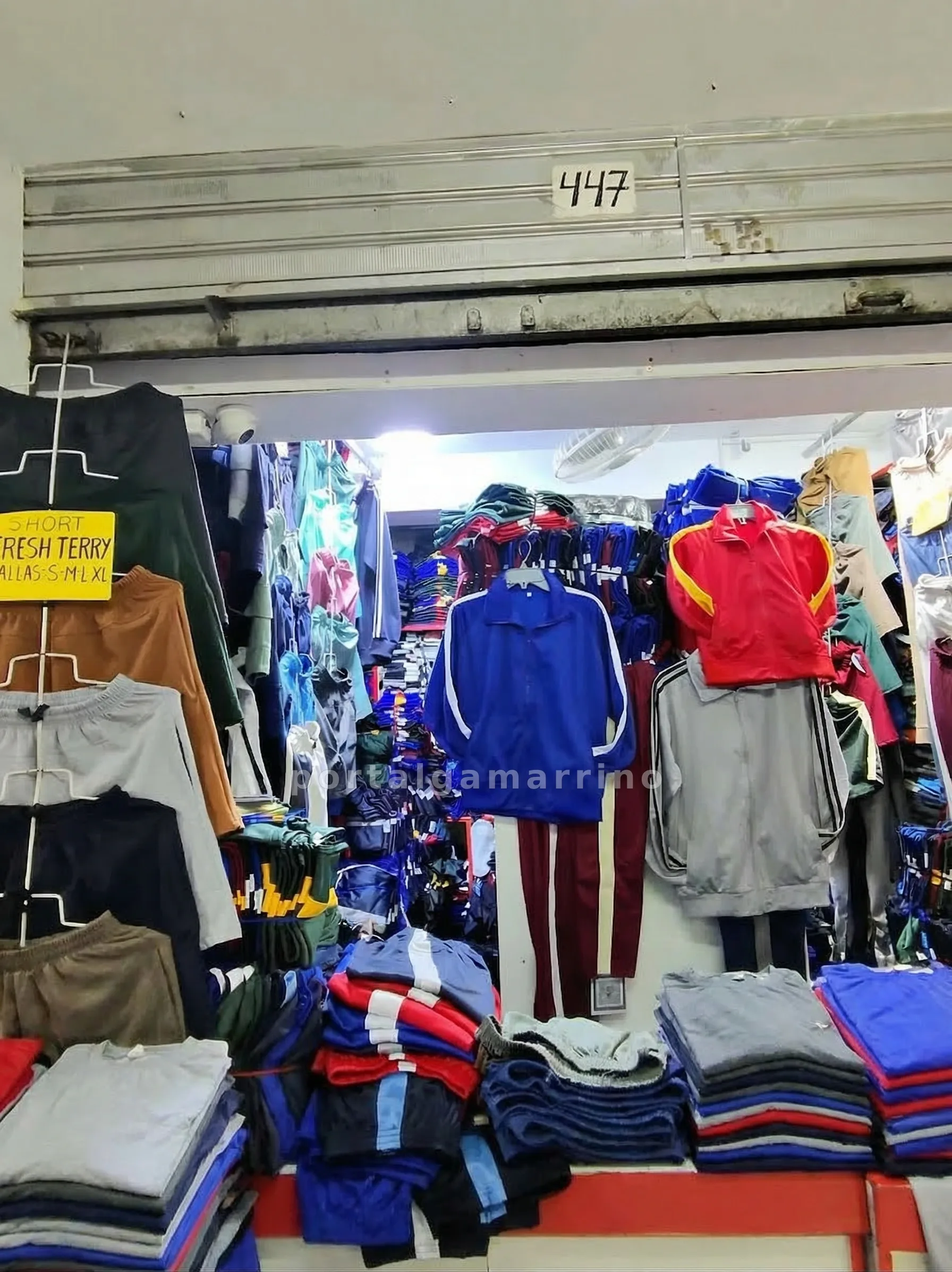 Tienda de Buzos, Shorts y Pantalones Deportivos · Ropa y Moda · Ropa Deportiva — foto 2