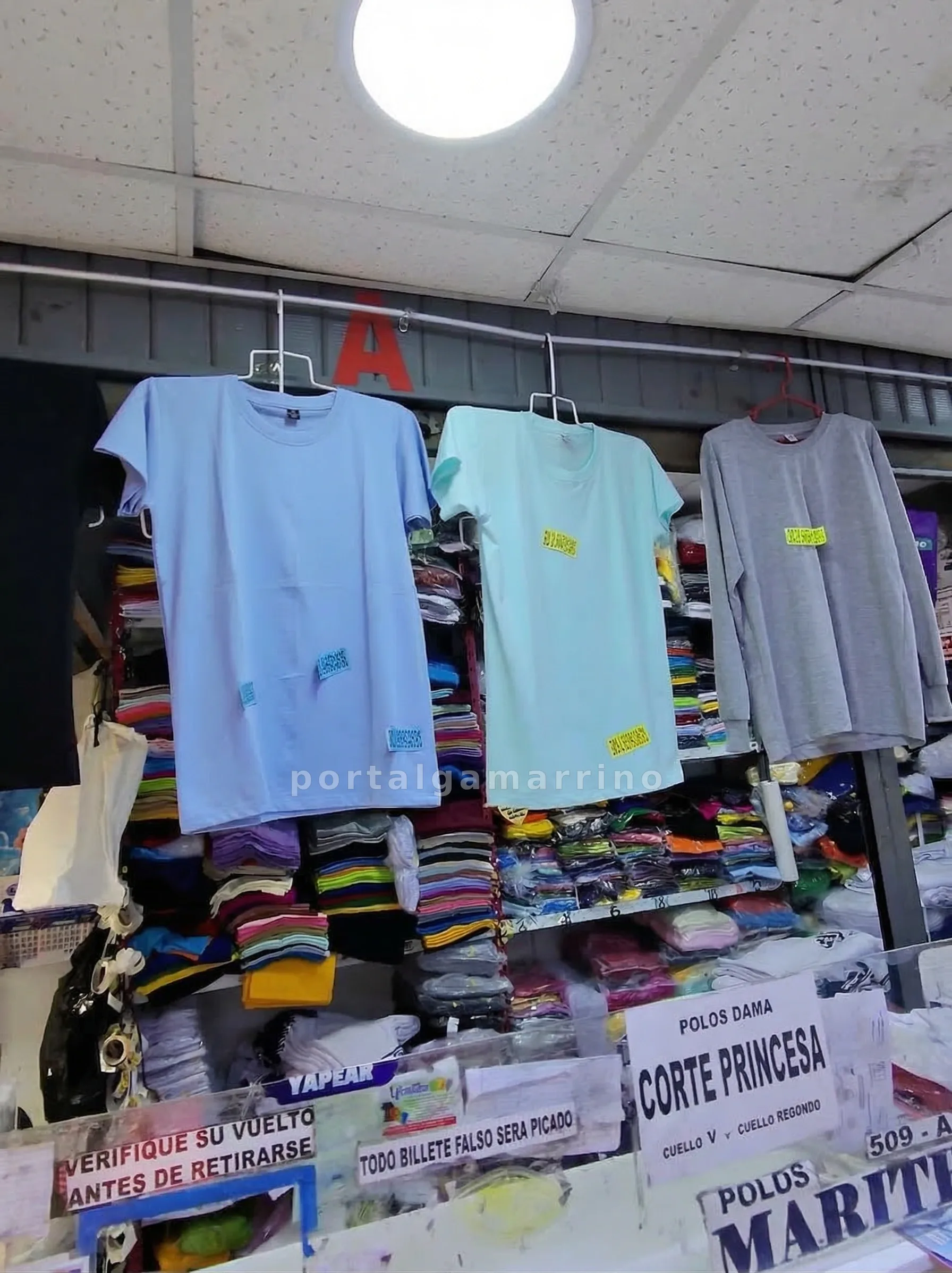 TIenda de Polos Básicos para Hombre y Mujer al por Mayor · Ropa y Moda · Polos Básicos — foto 1