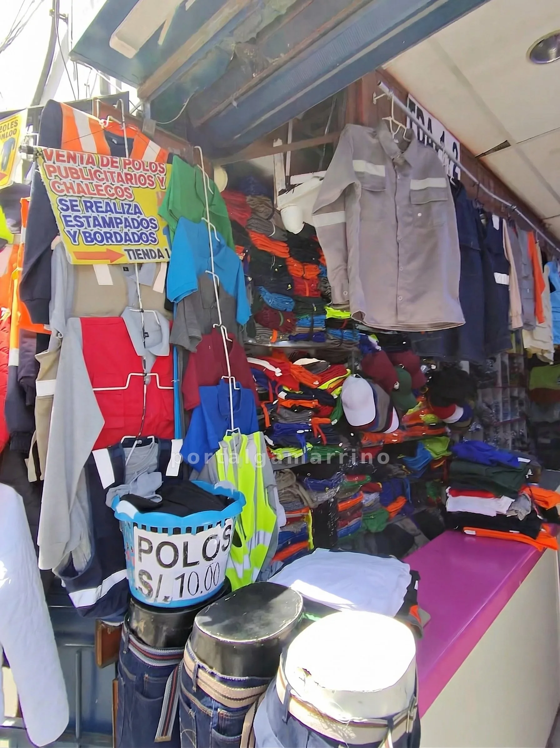 Tienda de Uniformes de Trabajo y Publicitarios · Uniformes y ropa corporativa · Ropa industrial y de seguridad — foto 2