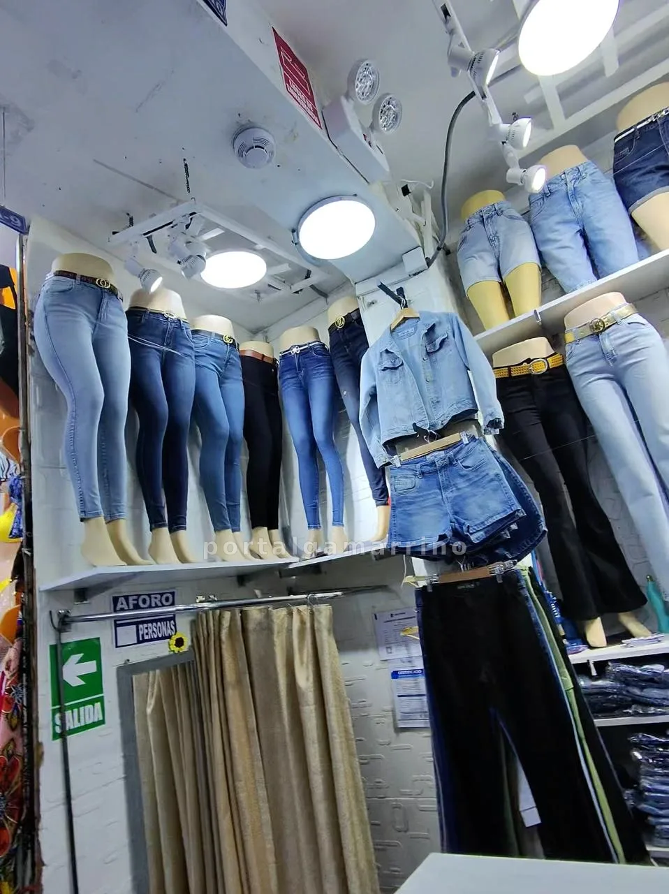 Tienda de Jeans y Shorts de Denim para Mujer · Ropa y Moda · Ropa para mujer — foto 3