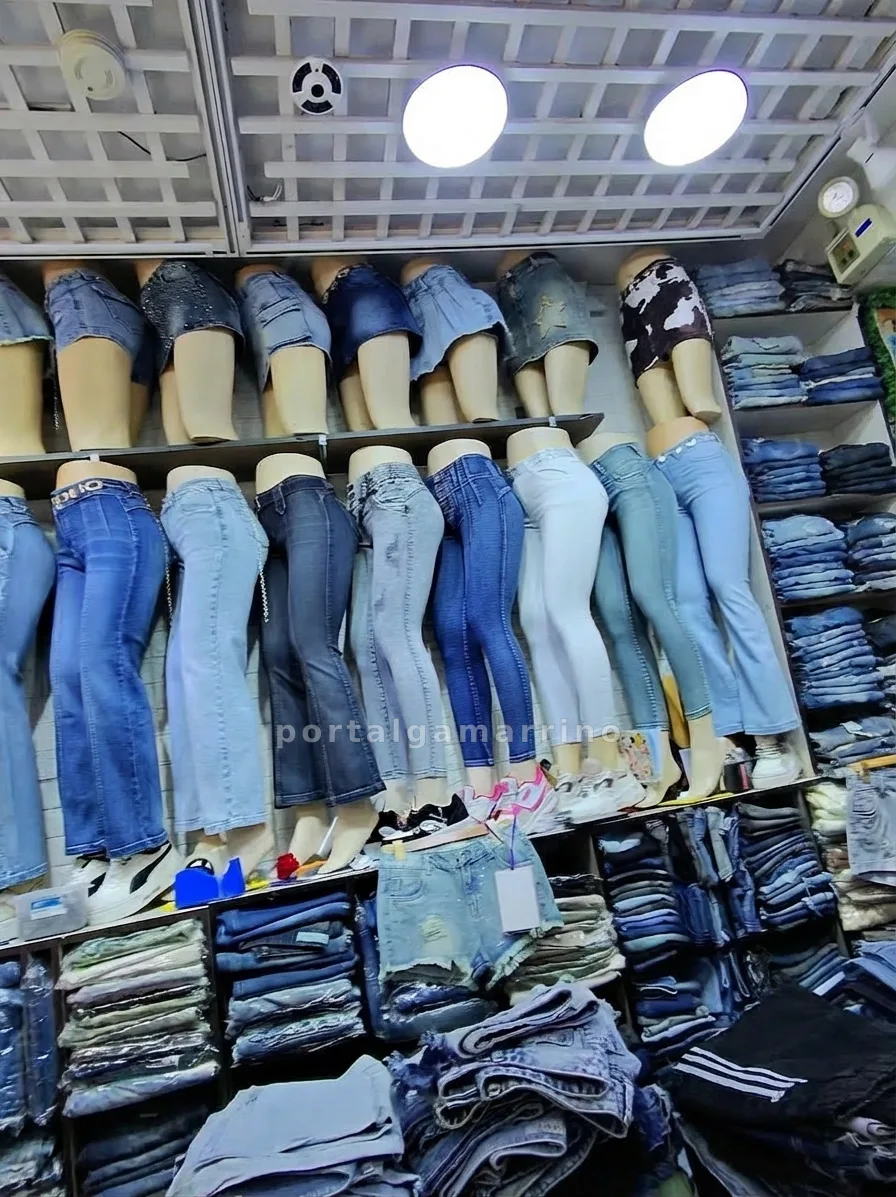 Tienda de Jeans y Shorts Denim para Mujer · Ropa y Moda · Ropa para mujer — foto 1