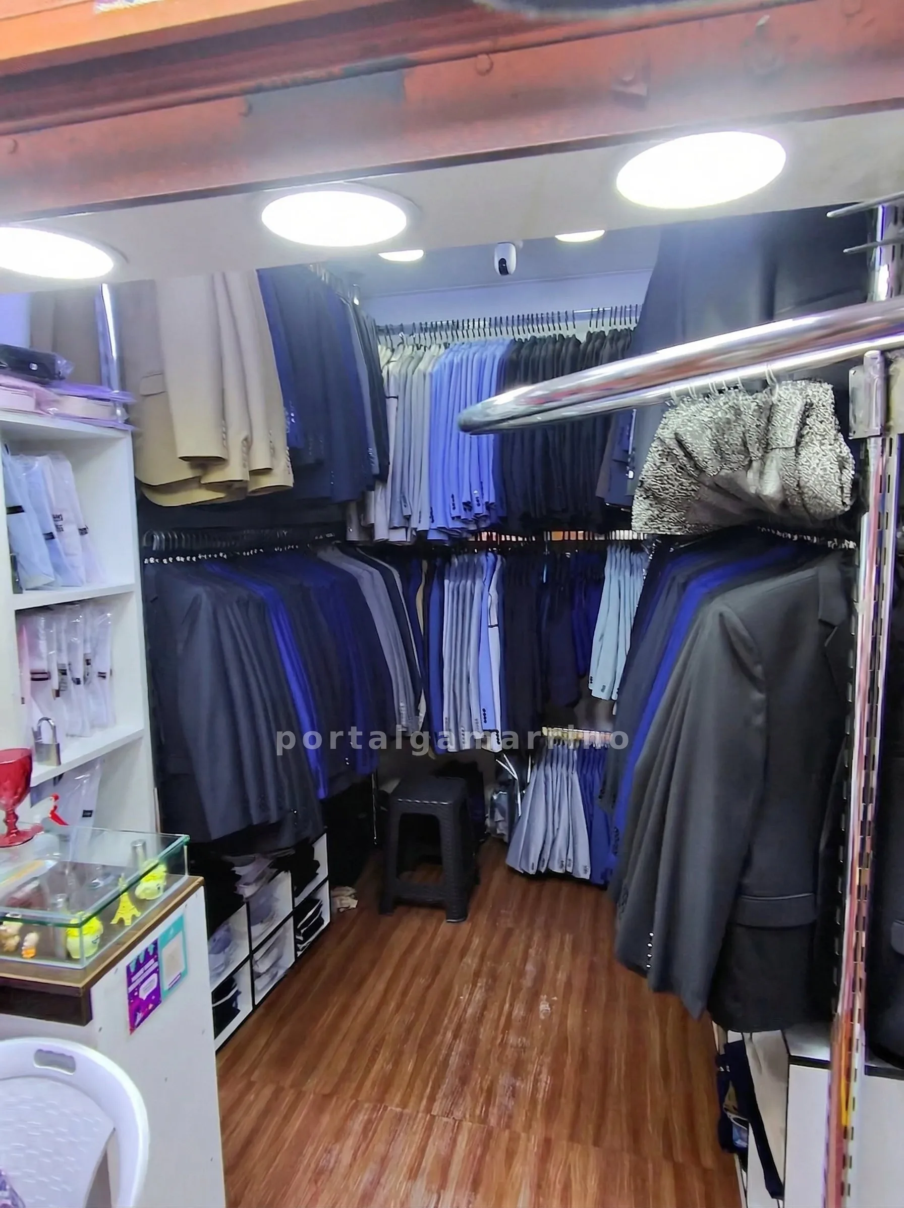 Tienda de Ternos y Camisas para Hombre — Galería El Rey