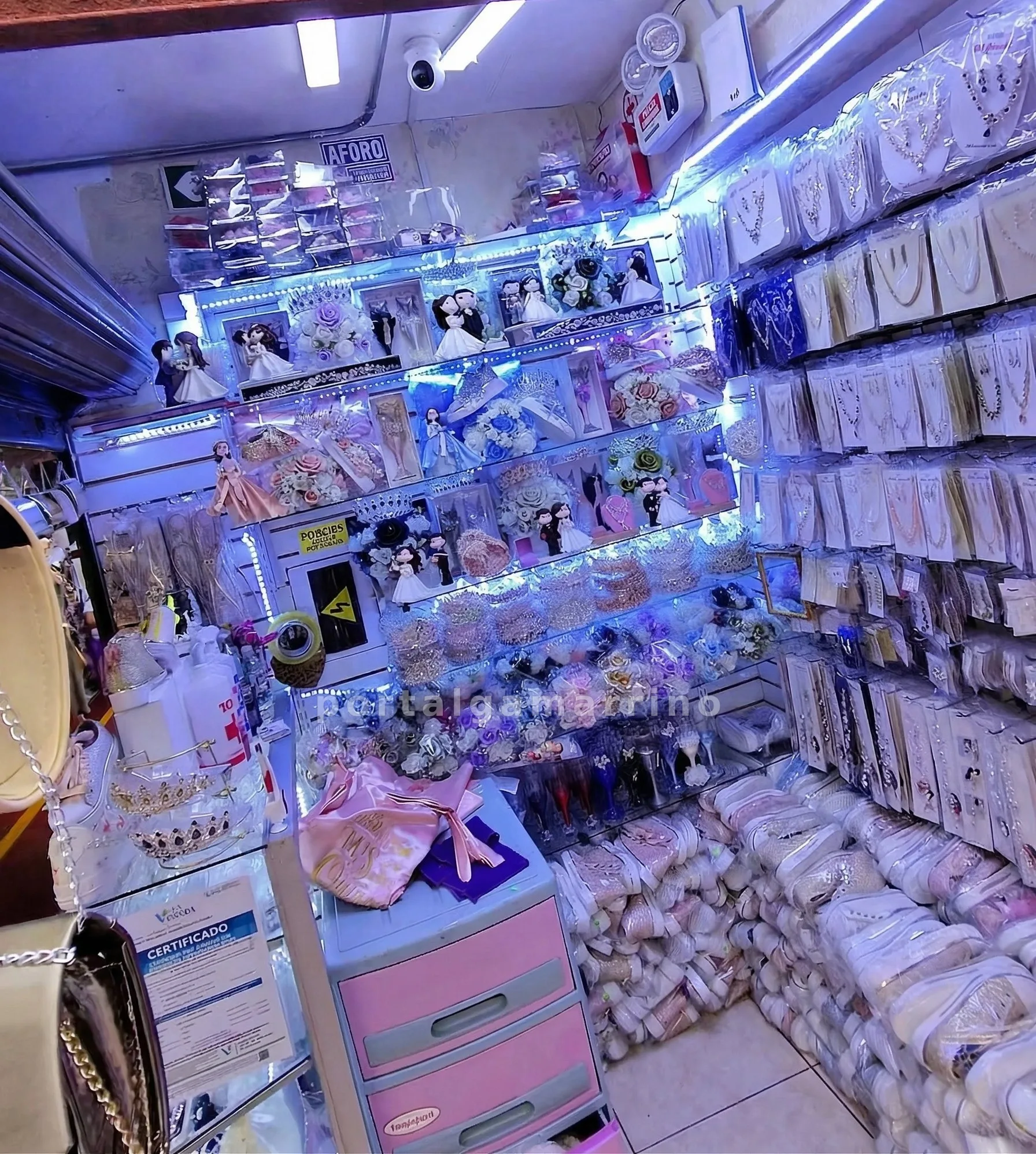 Tienda de accesorios y detalles para novia, quinceañera y ceremonia · Accesorios · Carteras — foto 2