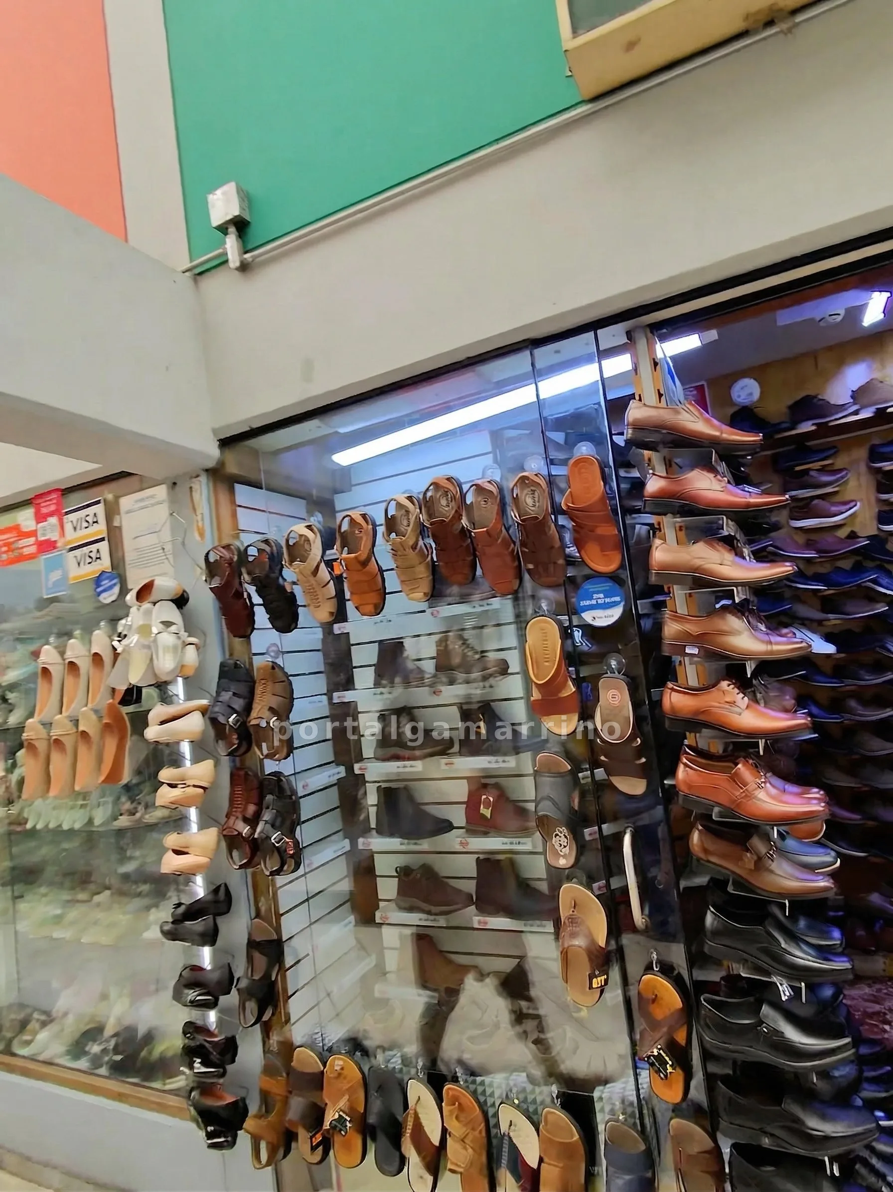 Zapatería de Calzado Formal y Casual para Hombre — Galería El Rey