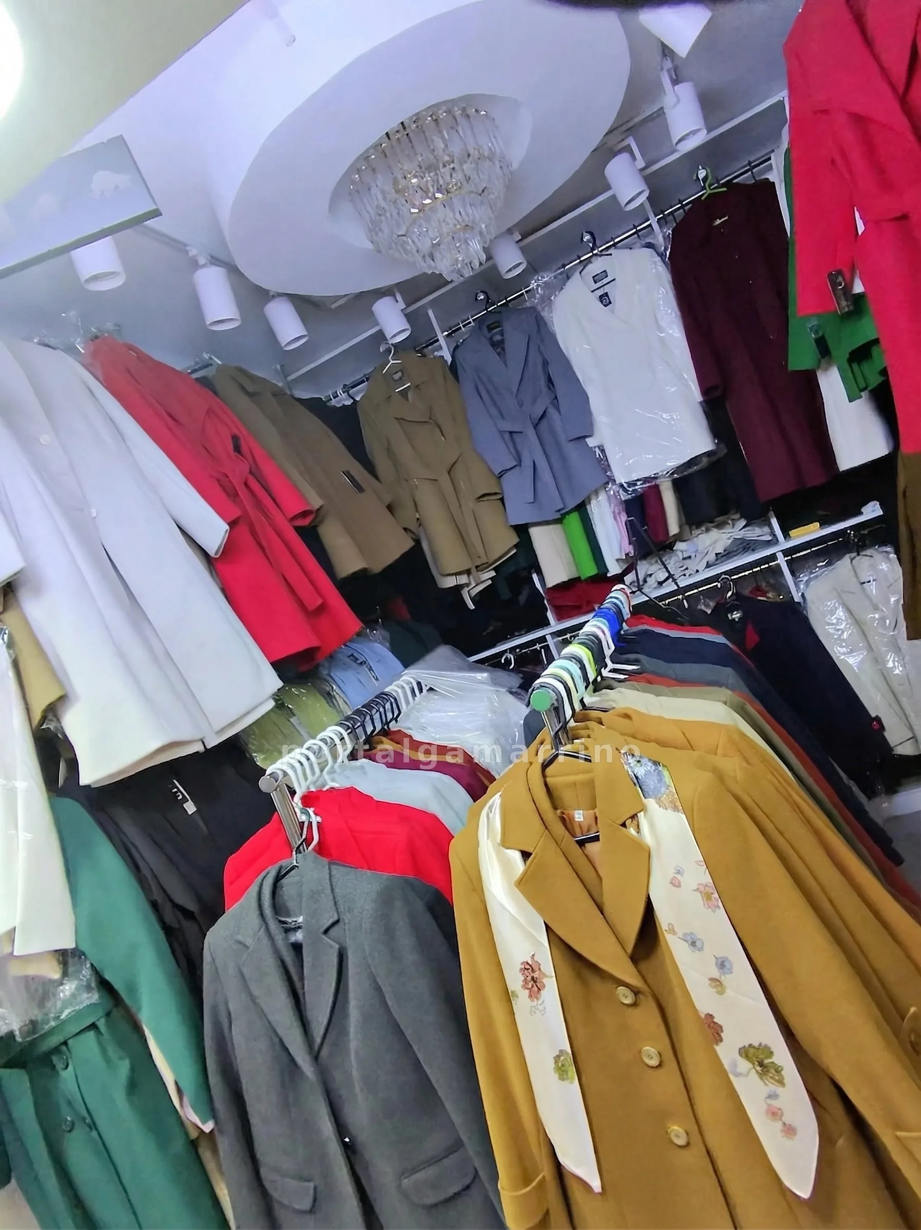 Tienda de abrigos y sacos para mujer · Ropa y Moda · Abrigos Acolchados y Casacas — foto 2