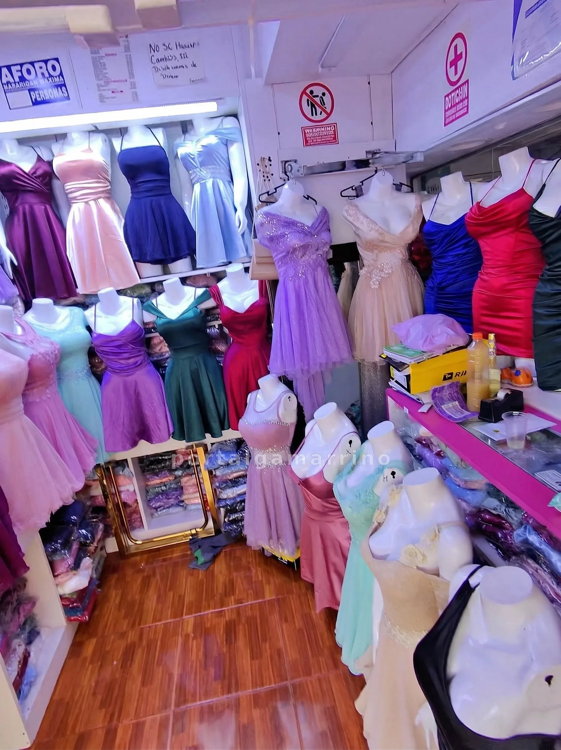 Tienda de vestidos de fiesta y gala para mujer · Ropa y Moda · Vestidos — foto 2