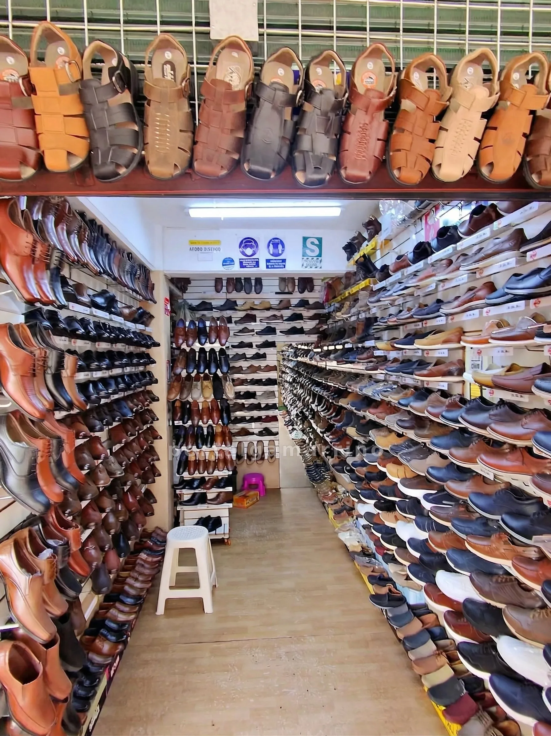Tienda de Calzado para Hombre · Calzado · Calzado para Mujer — foto 3