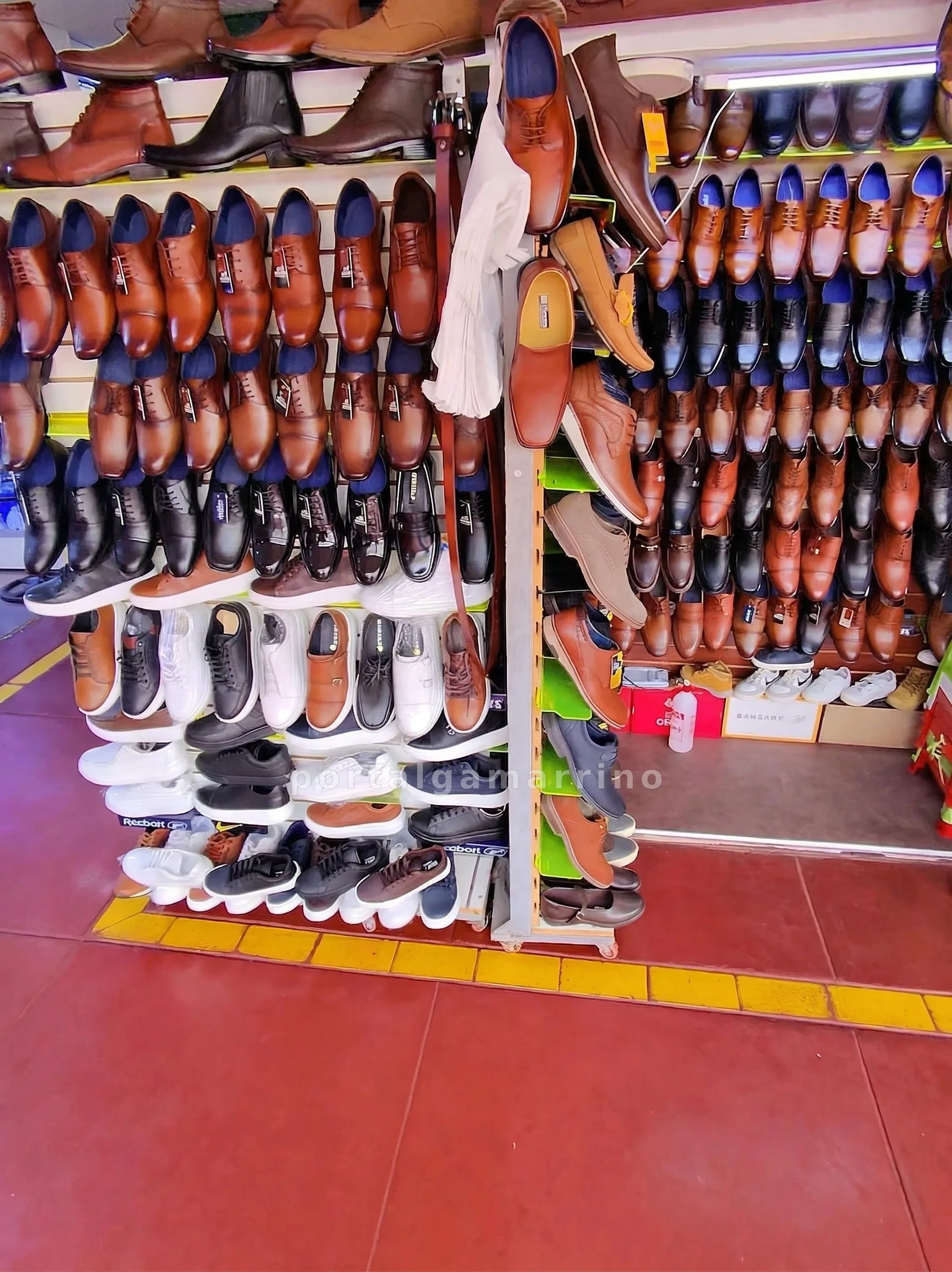 Tienda de Calzado y Camisas Para Hombre · Calzado · Calzado Para Hombre — foto 3