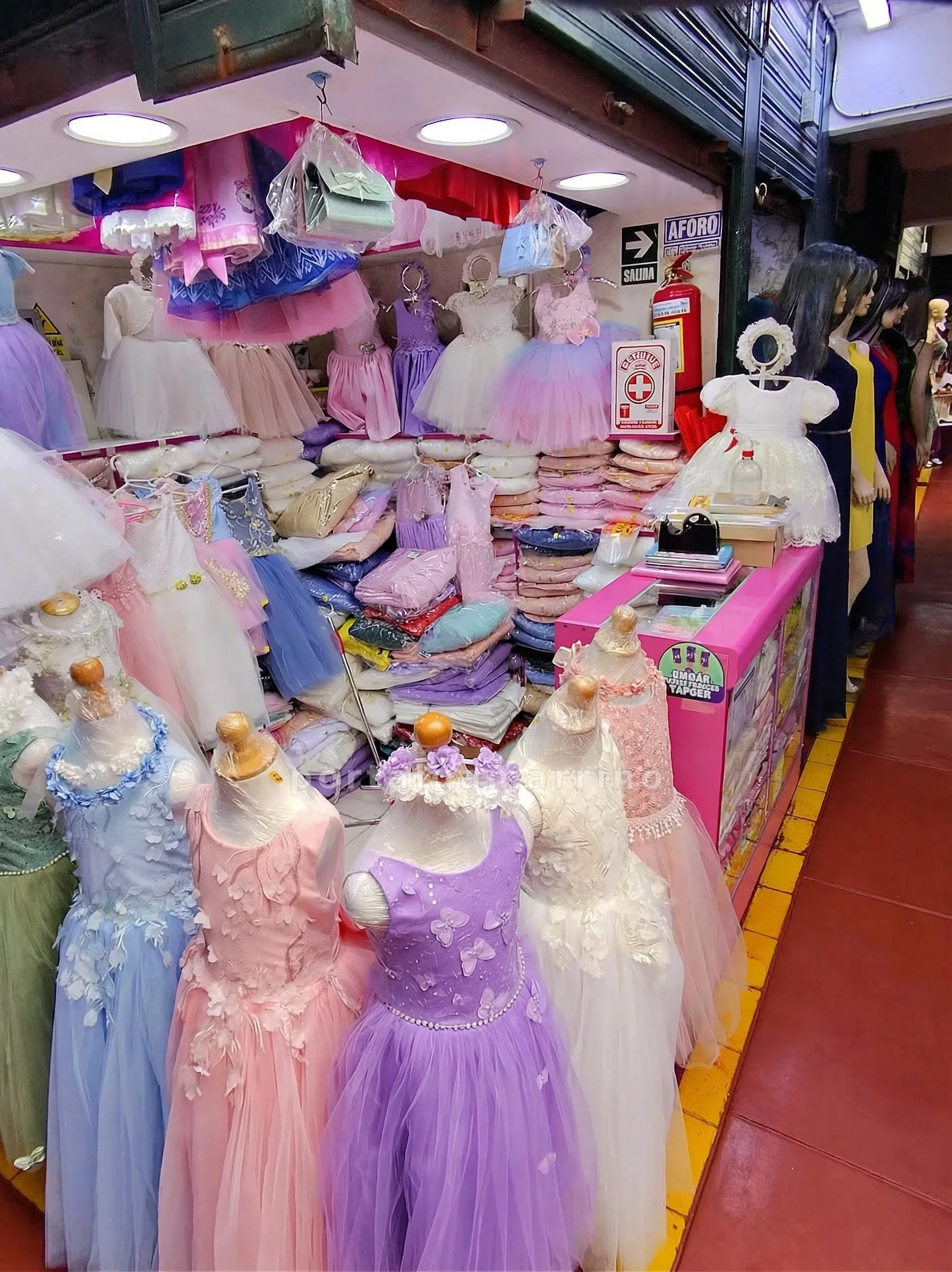 Tienda de vestidos de fiesta para niña y accesorios · Ropa Infantil · Vestidos para Niñas — foto 1
