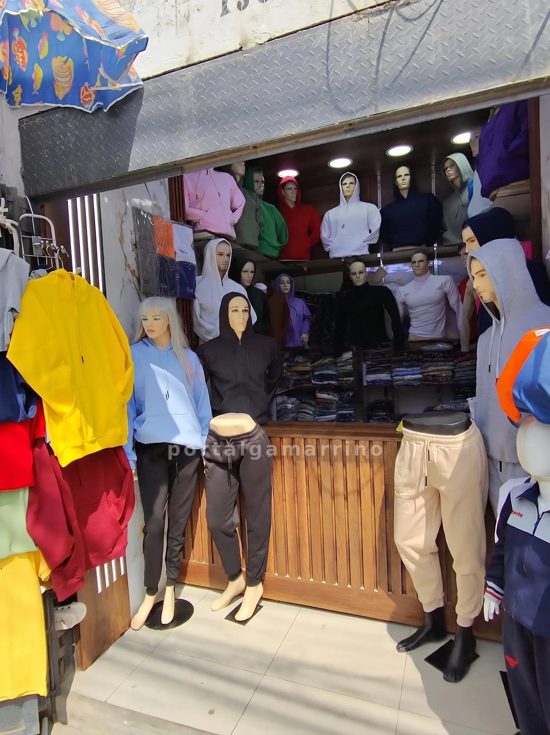 Tienda de Poleras y Buzos Unisex · Ropa y Moda · Poleras y Buzos — foto 2