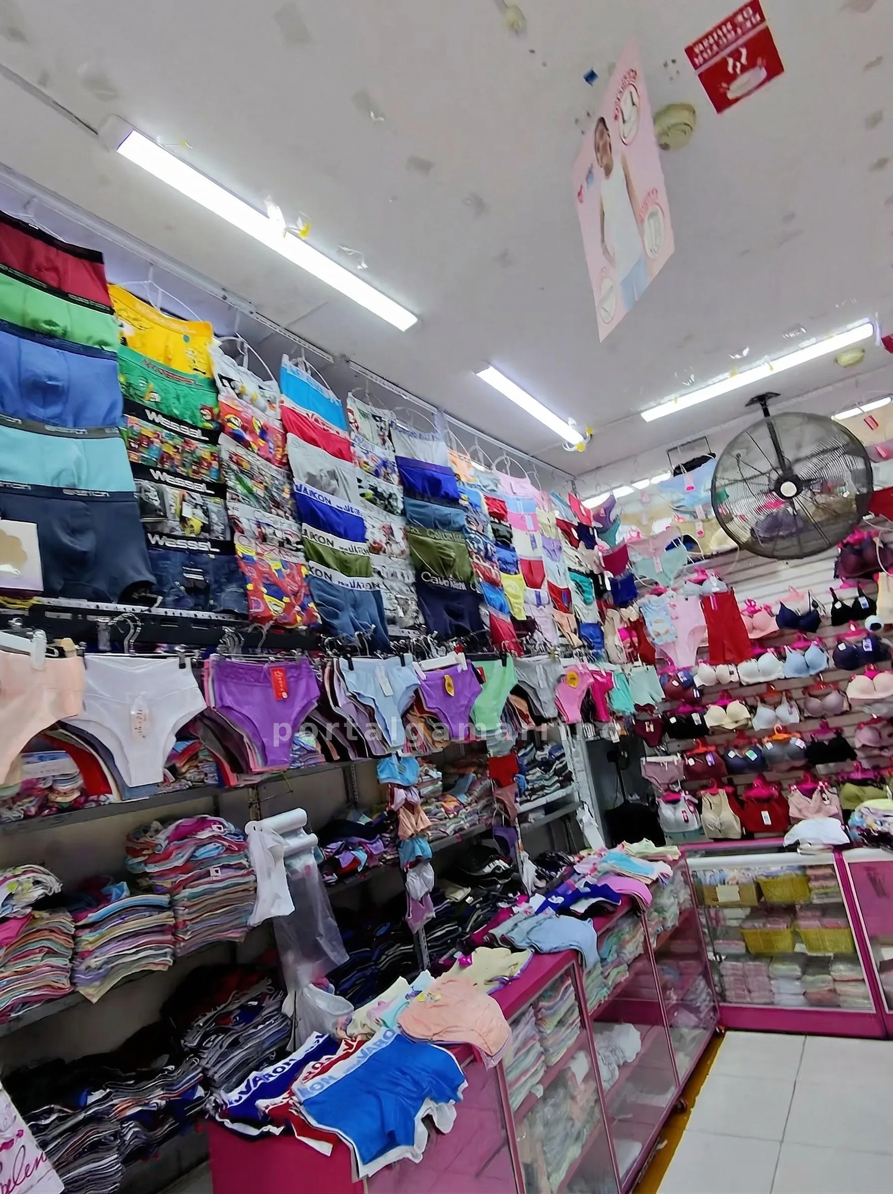 Tienda de ropa interior y medias · Ropa y Moda · Ropa Interior para Mujer — foto 2