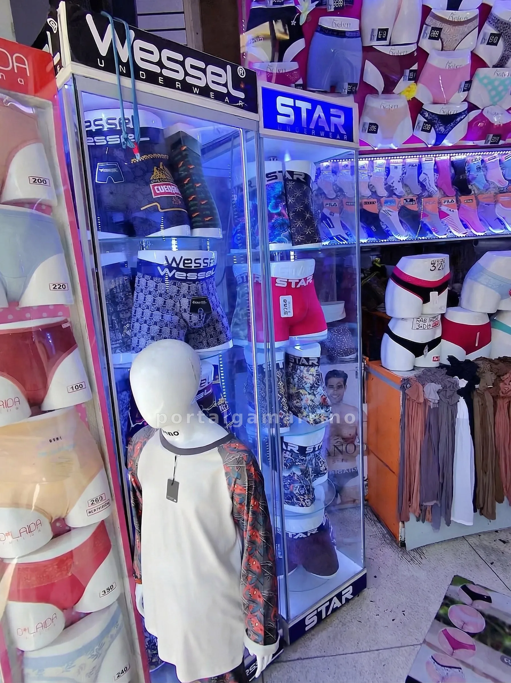 Tienda de Ropa Interior y Lencería · Ropa y Moda · Ropa Interior — foto 3