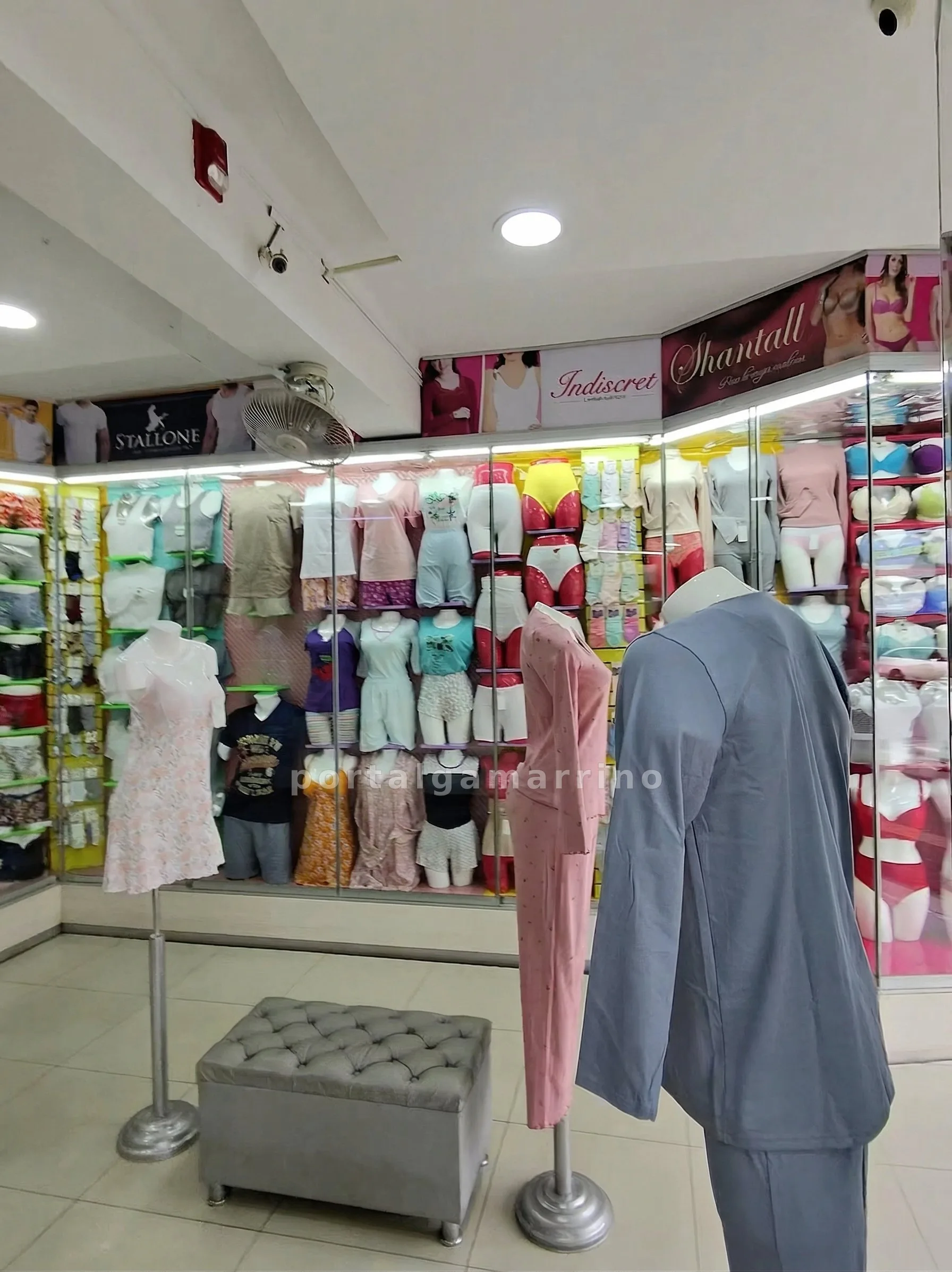 Tienda de Ropa Interior y Pijamas · Ropa y Moda · Ropa Interior y Pijamas — foto 2