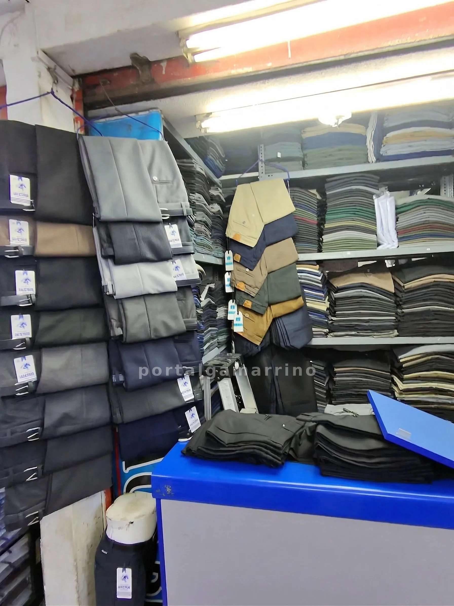 Tienda de Pantalones de Vestir — Humboldt 1521