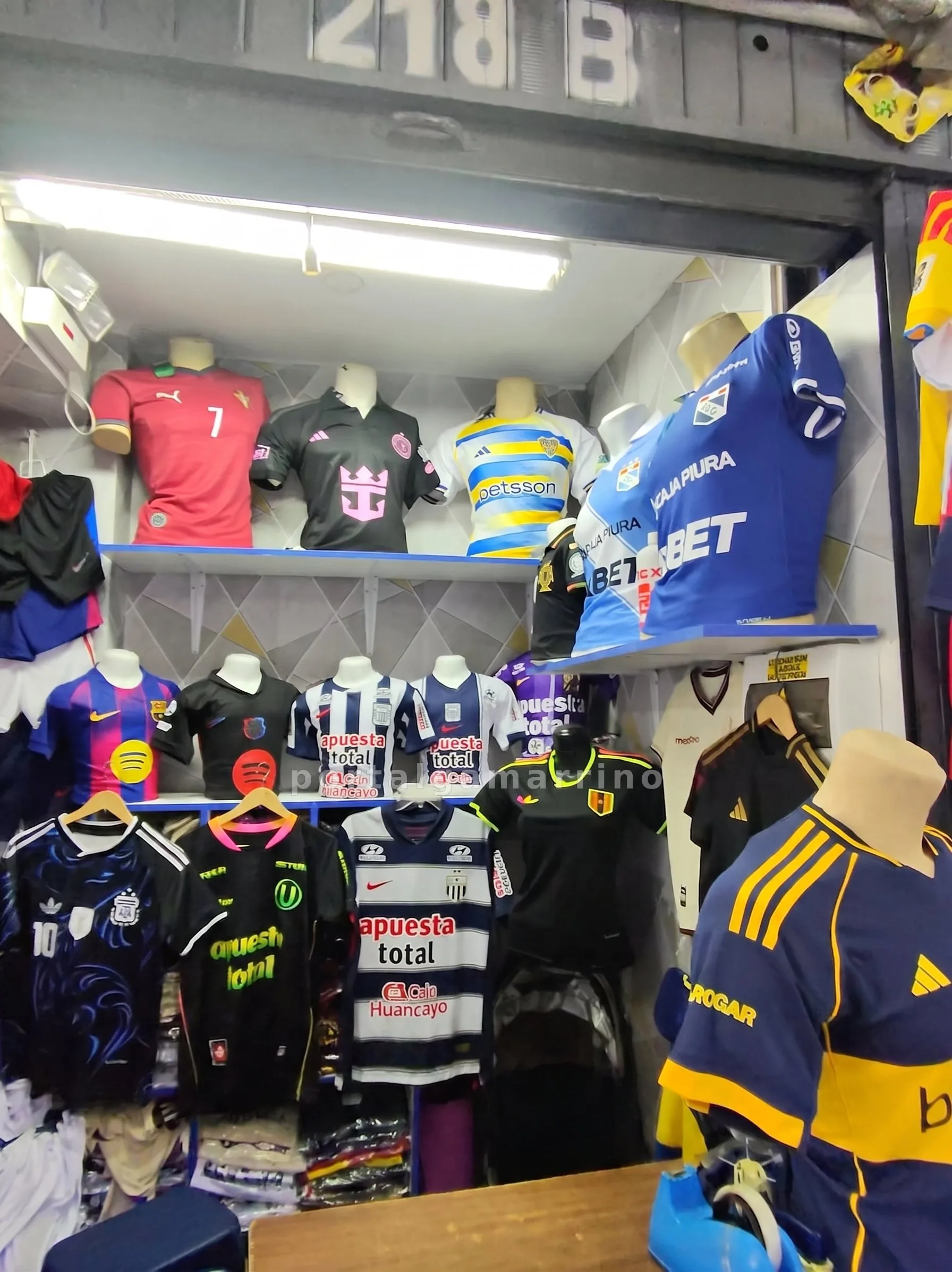Tienda de Camisetas de Fútbol y Uniformes Deportivos · Ropa Deportiva · Camisetas Deportivas — foto 2