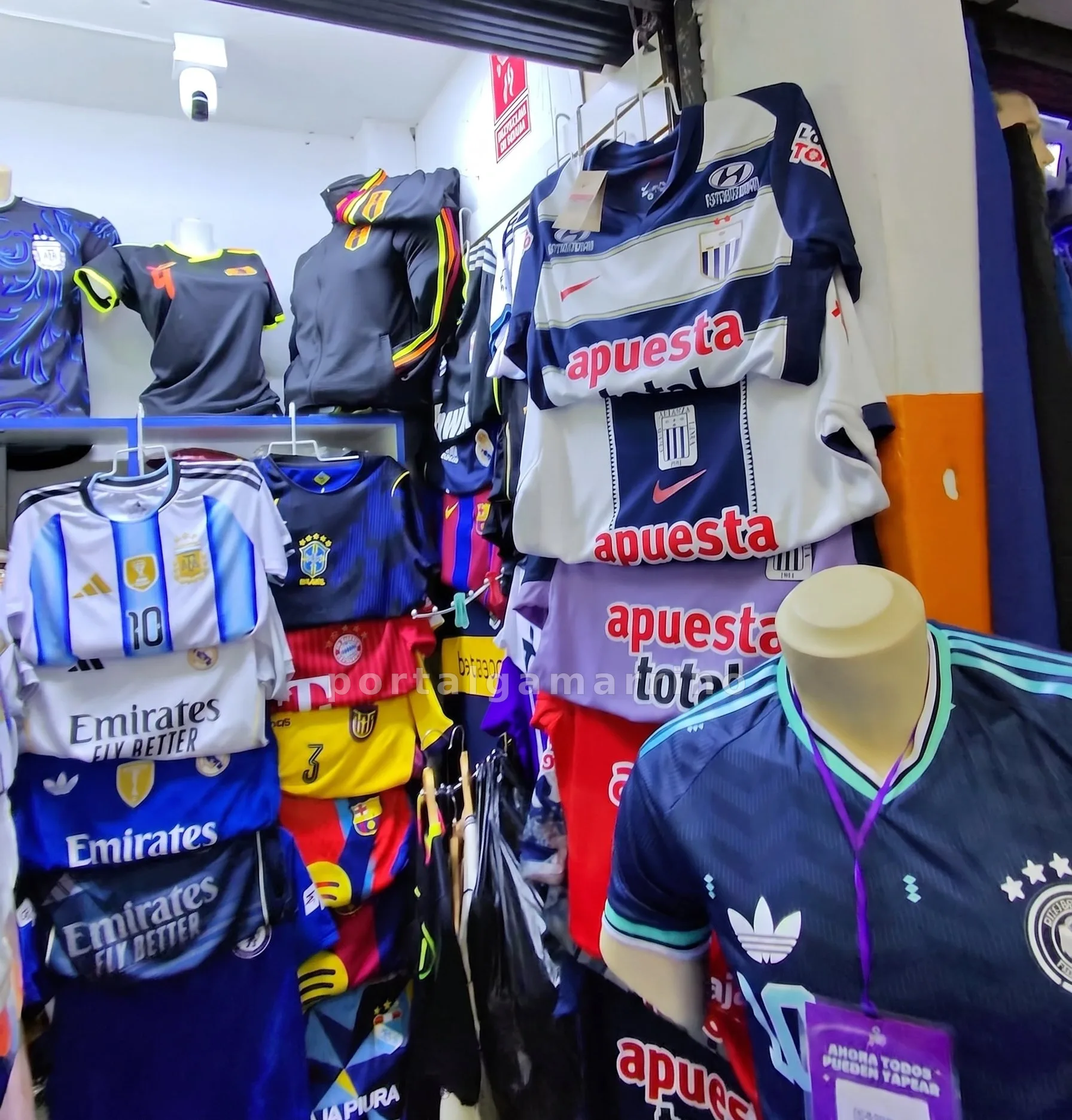 Tienda de Camisetas de Fútbol y Jerseys Deportivos · Ropa Deportiva · Camisetas Deportivas — foto 2