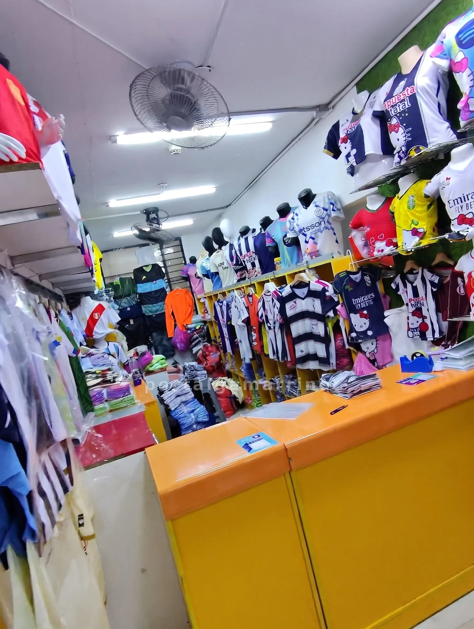 Tienda de Camisetas y Uniformes de FĂștbol · Ropa Deportiva · Camisetas Deportivas â foto 3