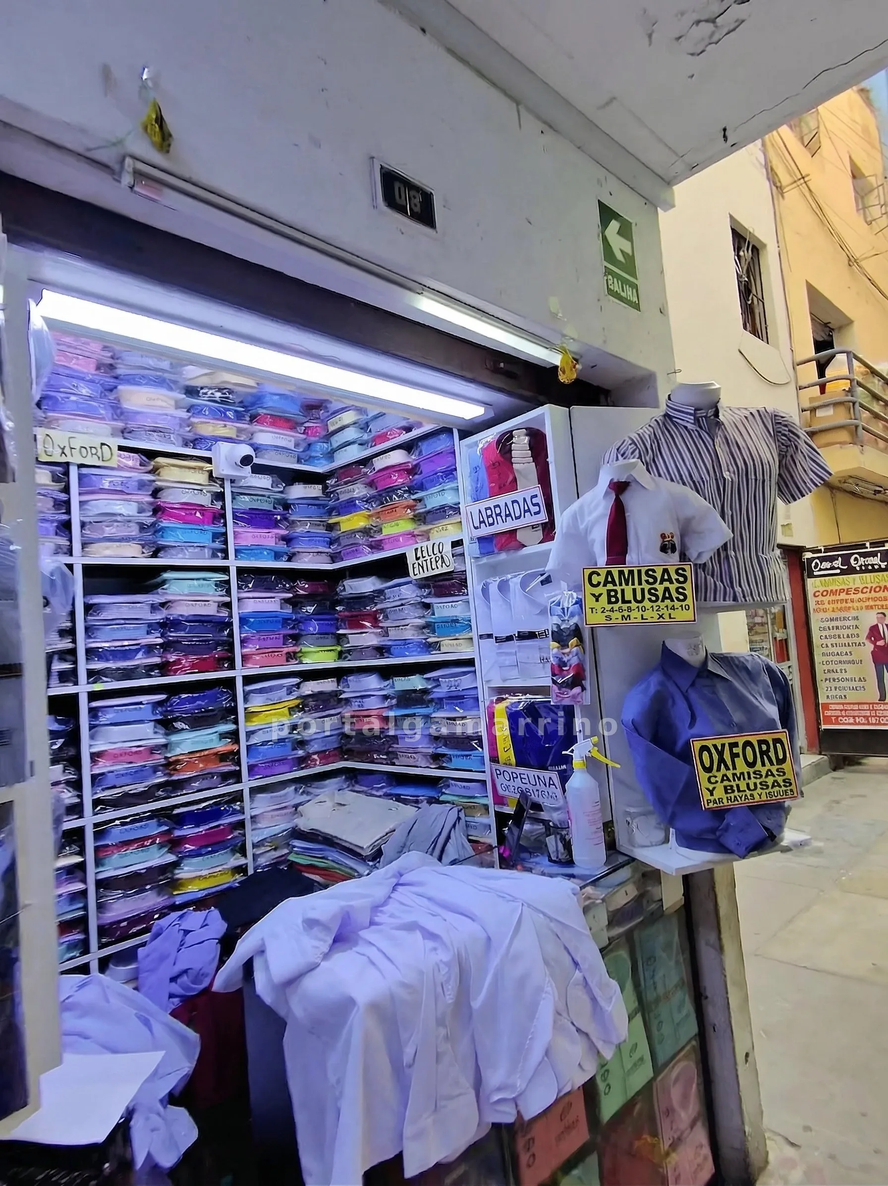 Tienda de camisas y camisas escolares — Humboldt 1521