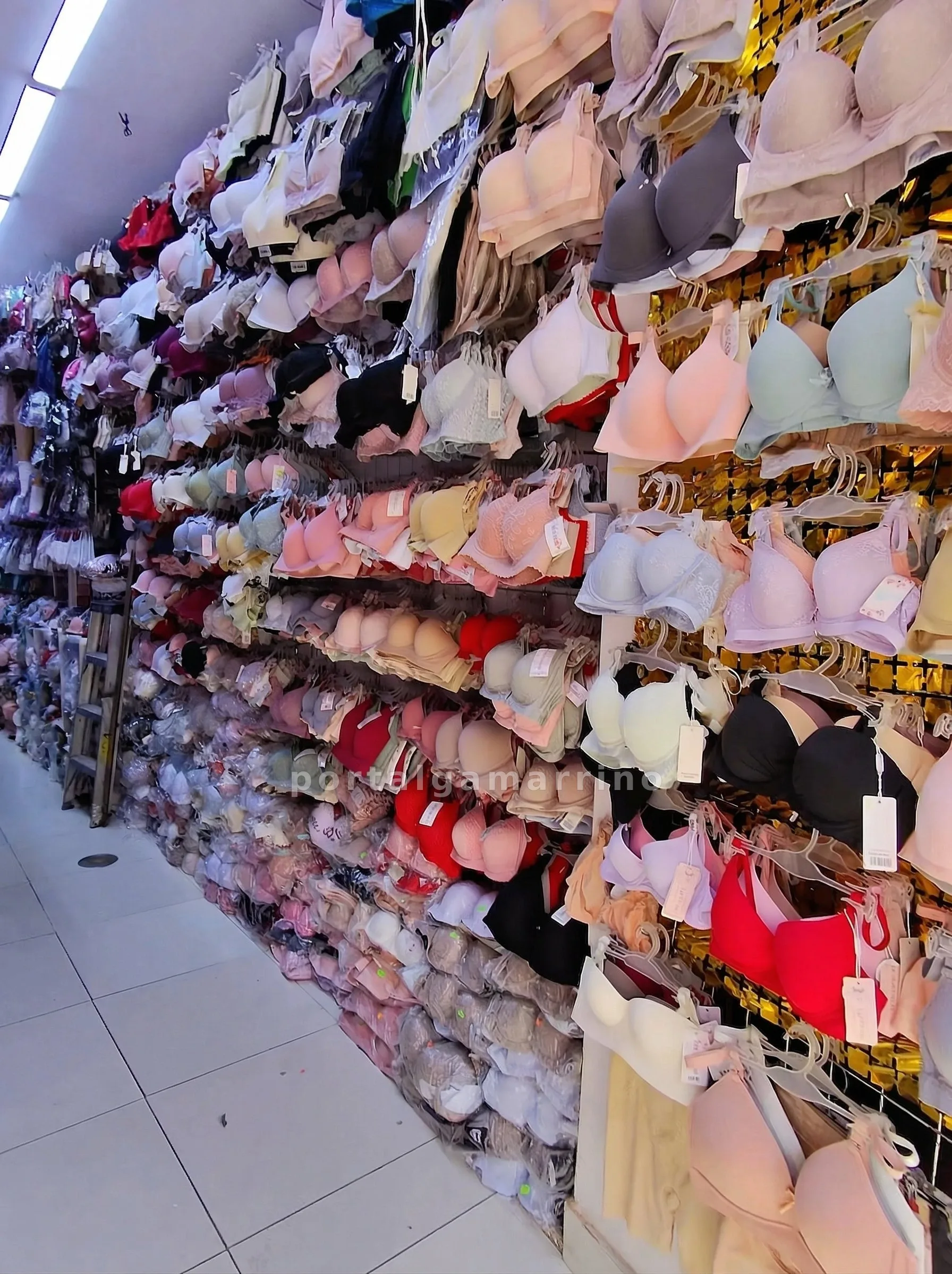 Tienda de Ropa Interior Femenina y Lencería · Ropa y Moda · Ropa Interior para Mujer — foto 3