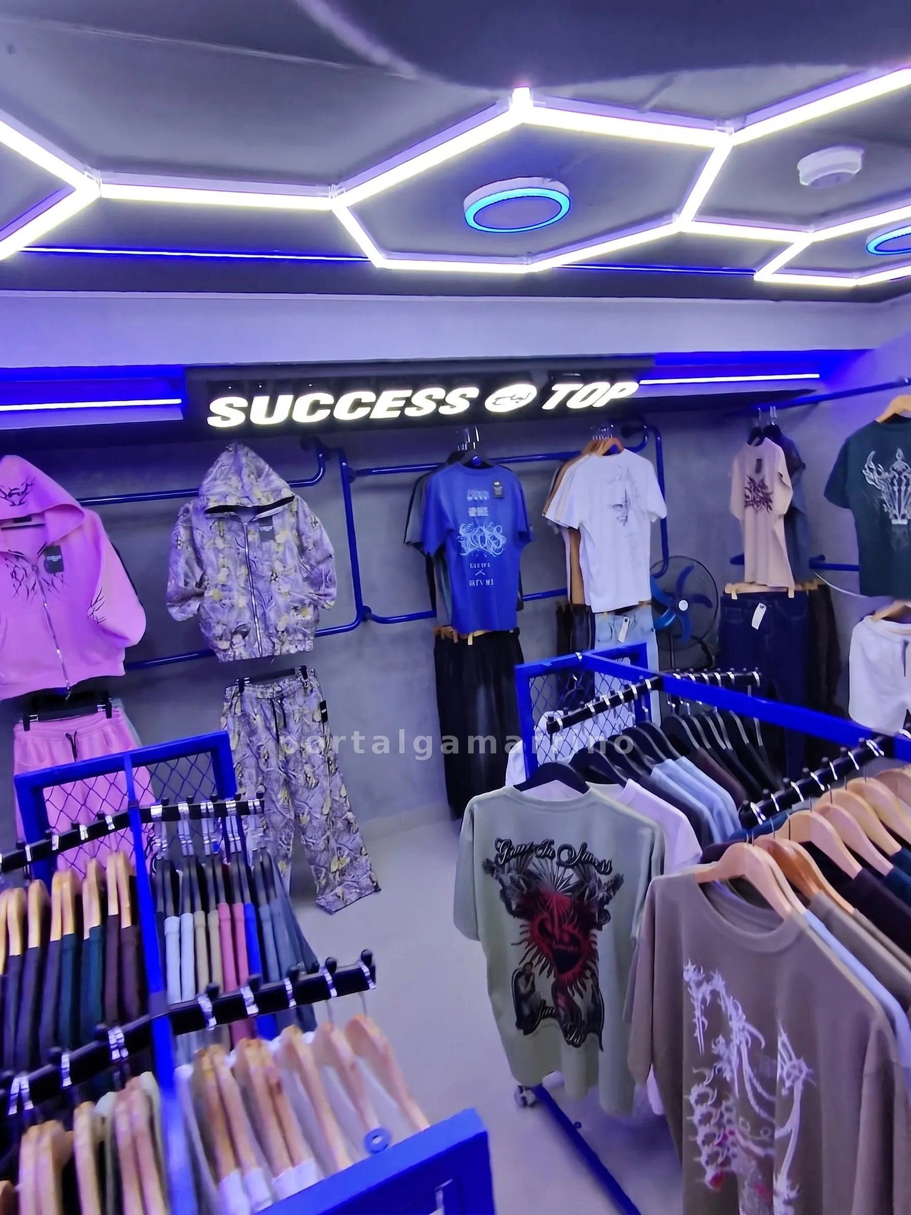 Tienda de Ropa Urbana Streetwear · Ropa y Moda · Ropa para Hombre y Mujer — foto 3