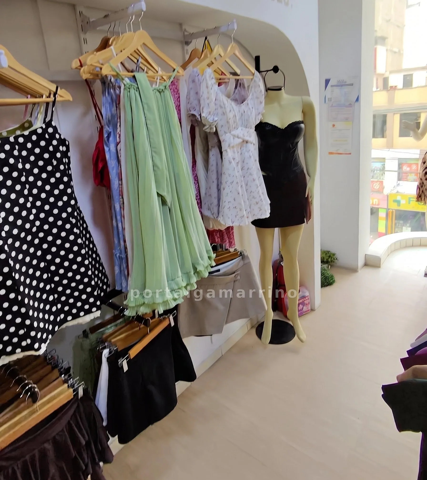 Boutique de Ropa Femenina · Ropa y Moda · Ropa para mujer — foto 2