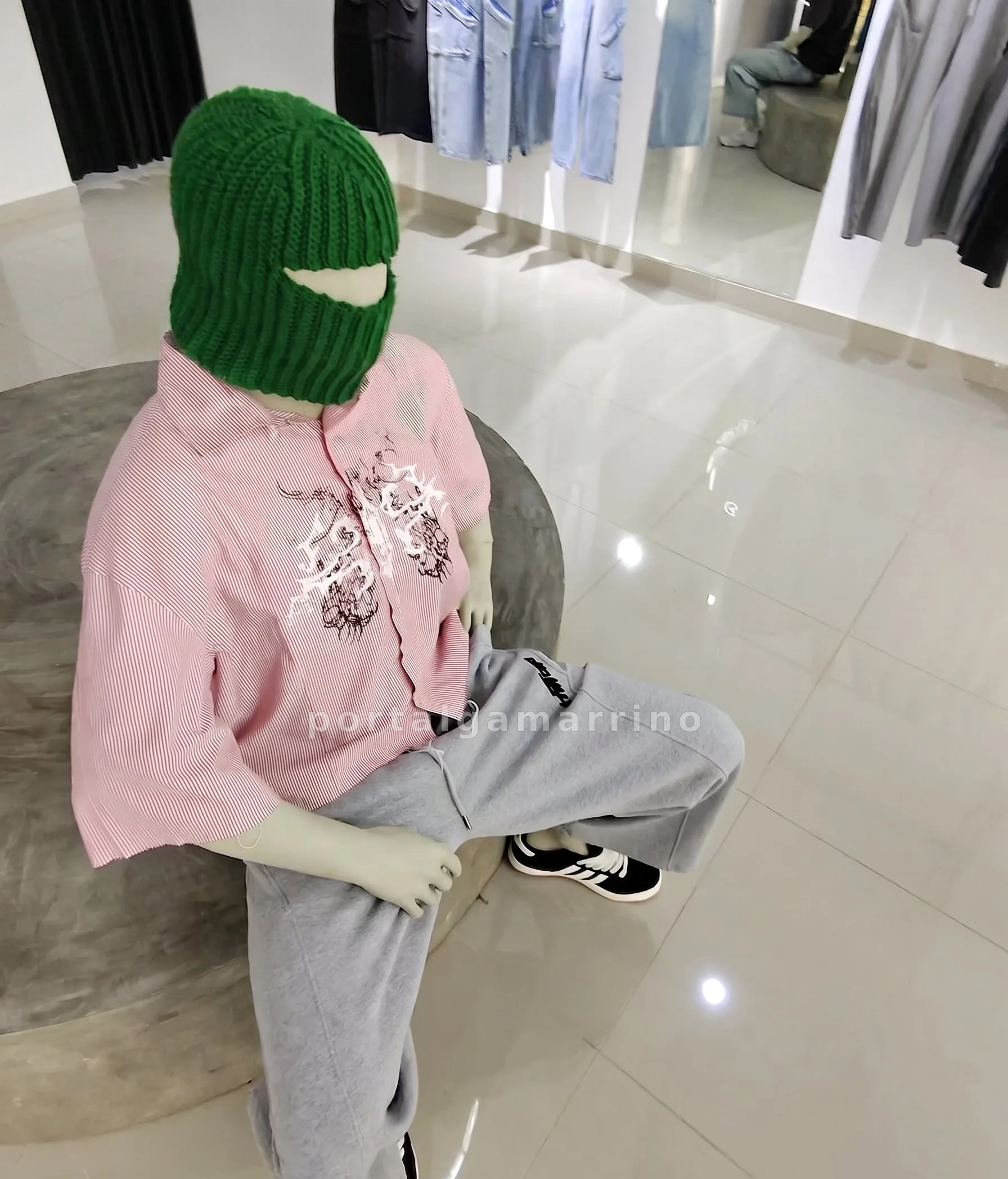 Tienda de Ropa Urbana y Denim Streetwear · Ropa y Moda · Ropa para hombre — foto 1