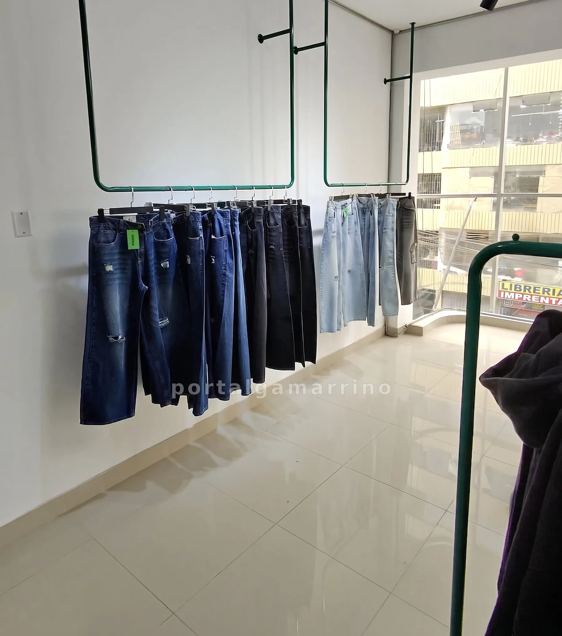 Tienda de Ropa Urbana y Denim Streetwear · Ropa y Moda · Ropa para hombre — foto 2