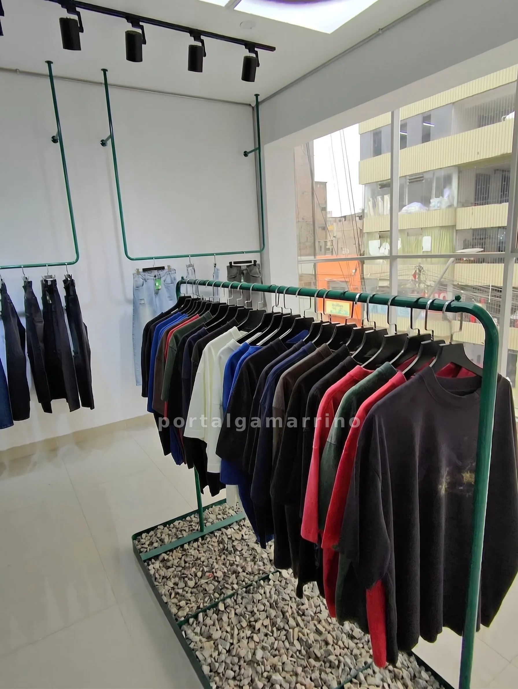 Tienda de Ropa Urbana y Denim Streetwear · Ropa y Moda · Ropa para hombre — foto 5