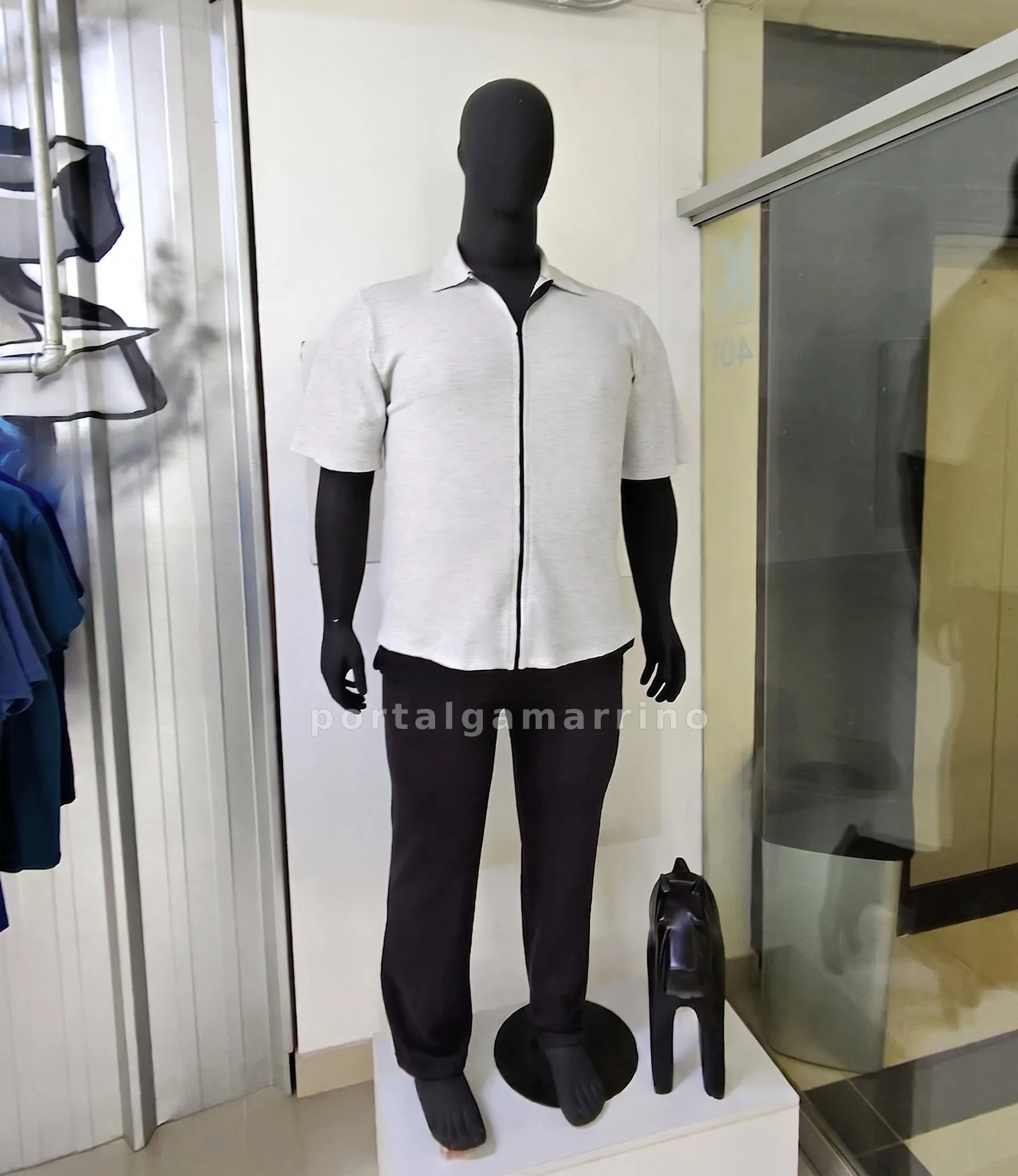 Boutique de Moda Minimalista para Hombre y Mujer · Ropa y Moda · Ropa para hombre — foto 5