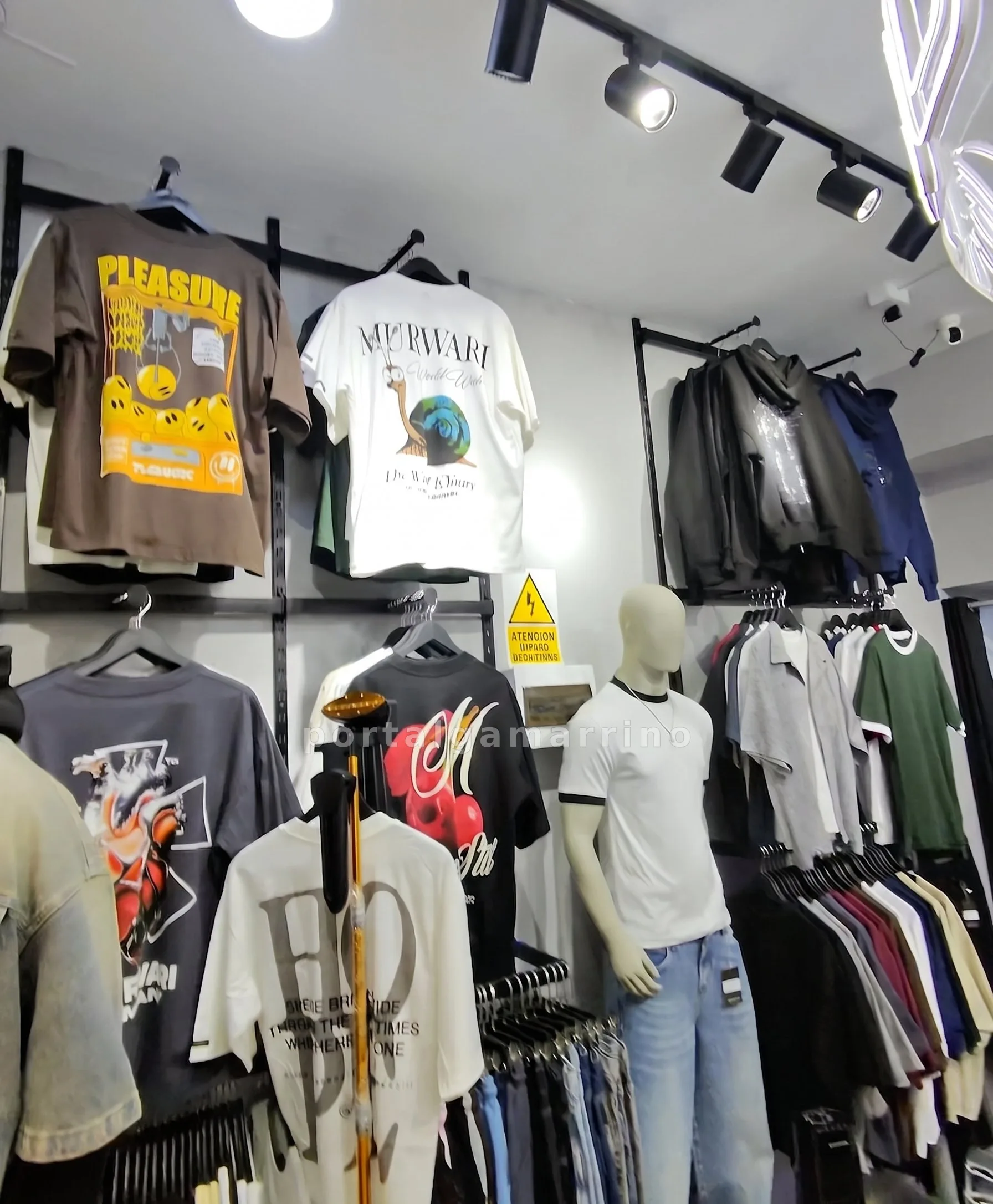 Tienda de Ropa Urbana y Denim · Ropa y Moda · Ropa para hombre — foto 3